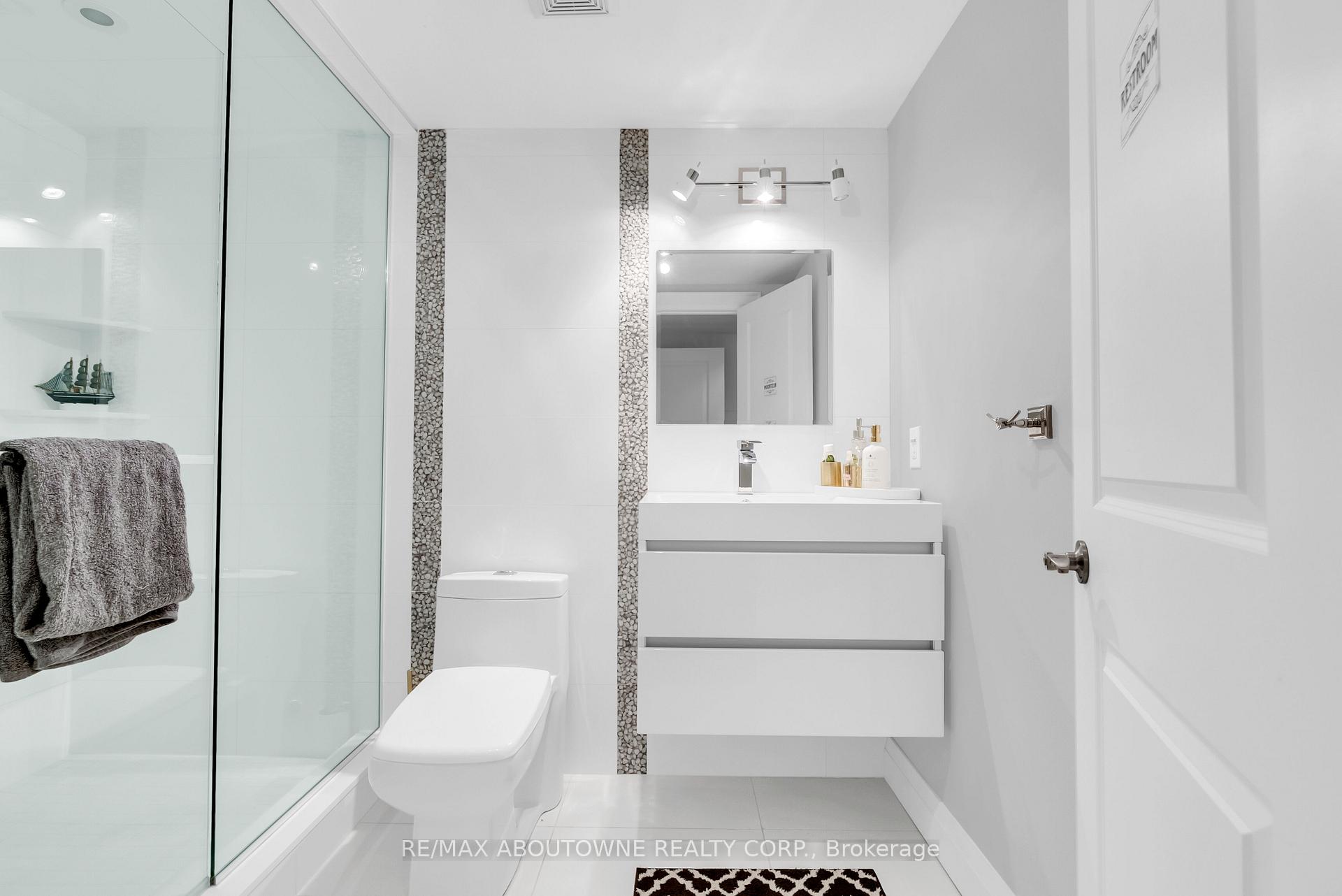 Photo 35 of 428 Brookmill Road, Oakville, Ford — HOMEH