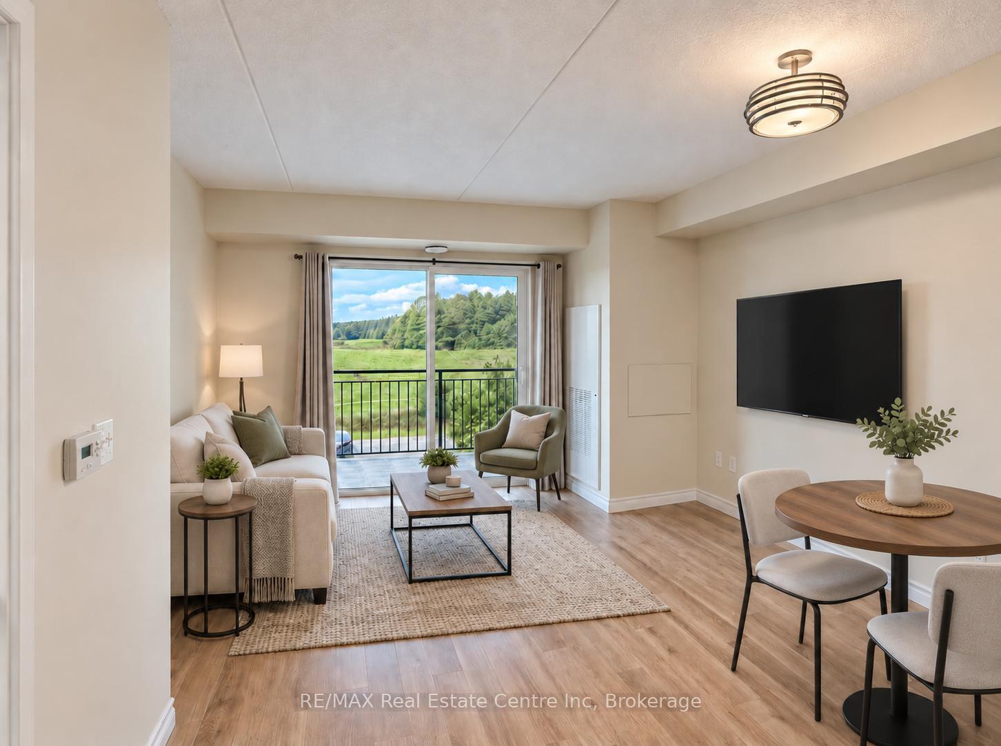Photo 3 of Unit 303, 67 Kingsbury Square, Guelph, Pineridge/Westminster Woods — HOMEH
