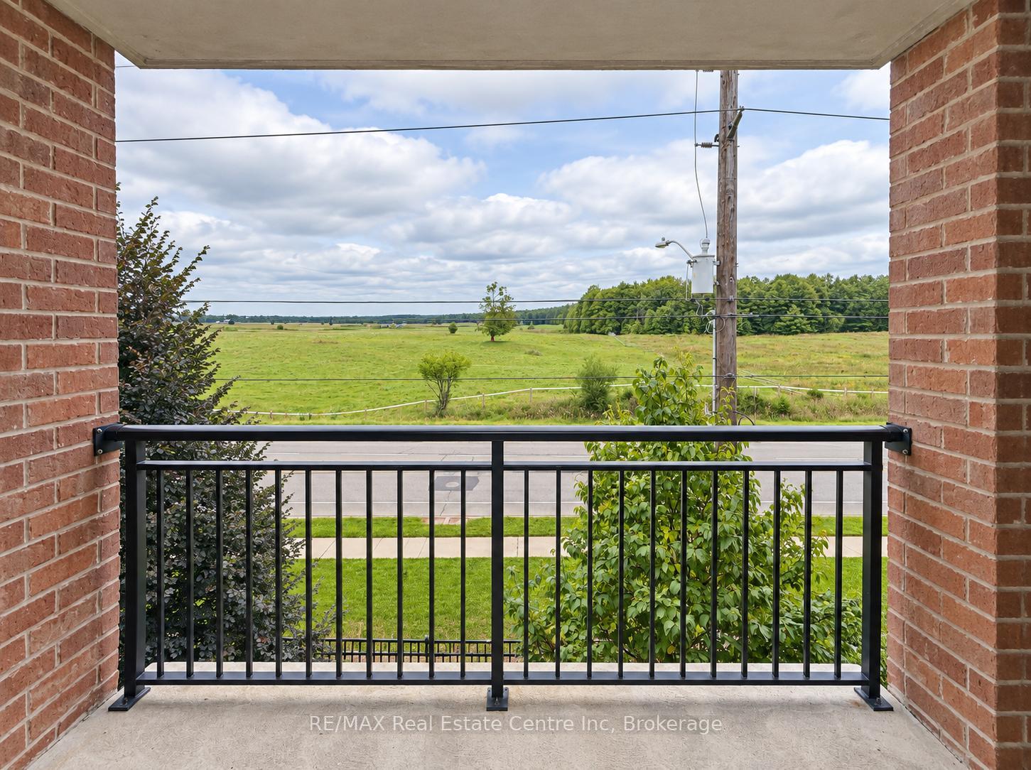 Photo 7 of Unit 303, 67 Kingsbury Square, Guelph, Pineridge/Westminster Woods — HOMEH