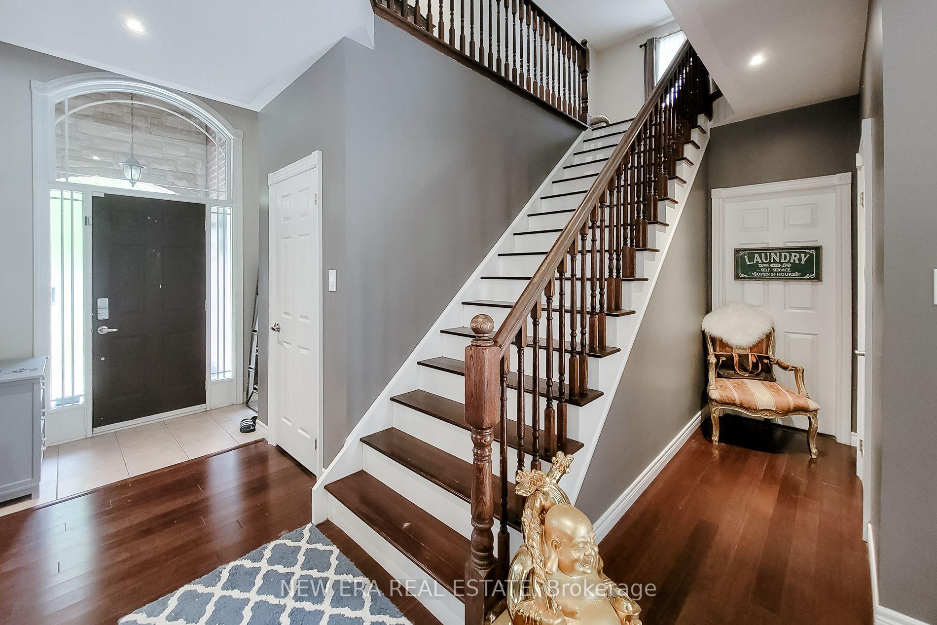 Photo 29 of 214 Cloverleaf Drive, Hamilton, Meadowlands — HOMEH