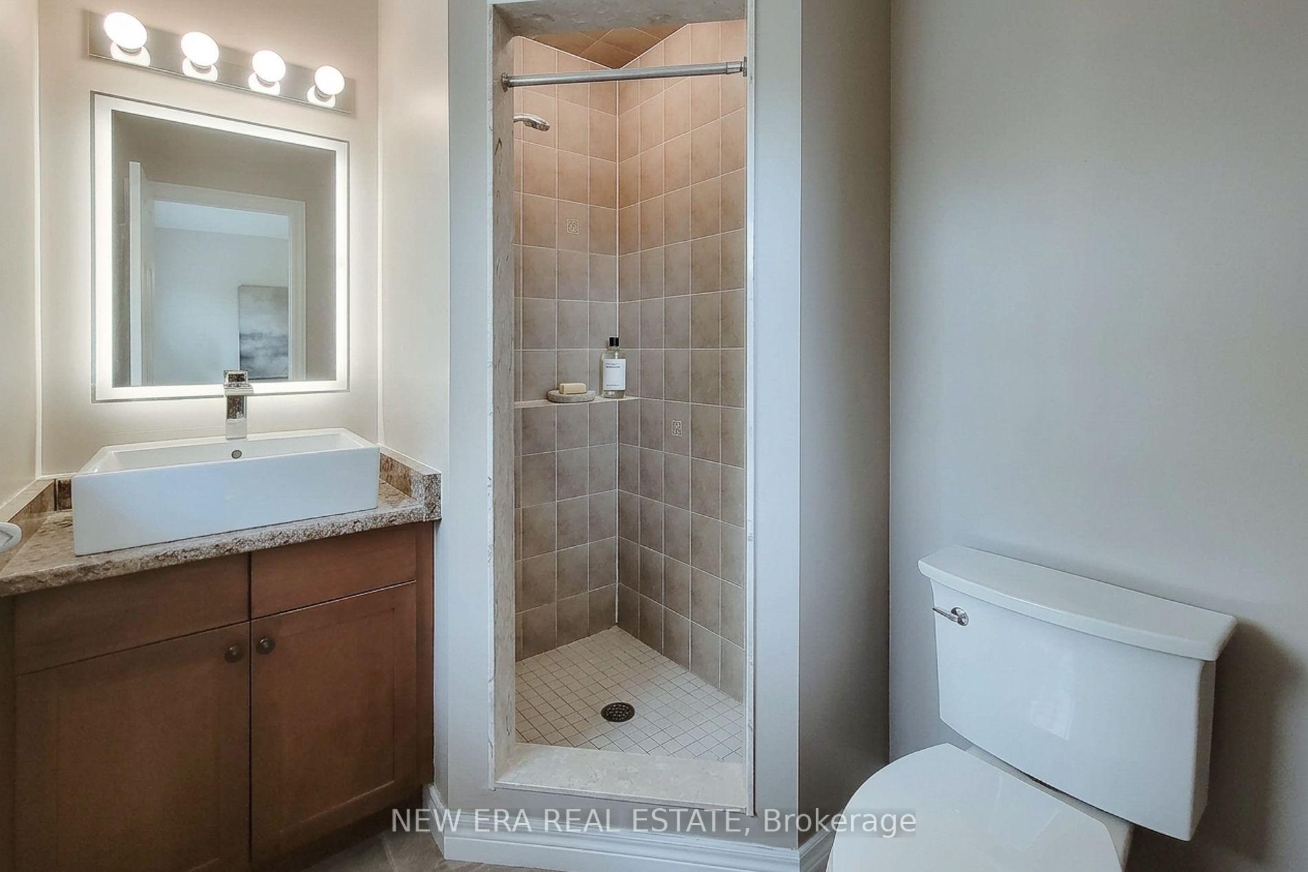 Photo 36 of 214 Cloverleaf Drive, Hamilton, Meadowlands — HOMEH