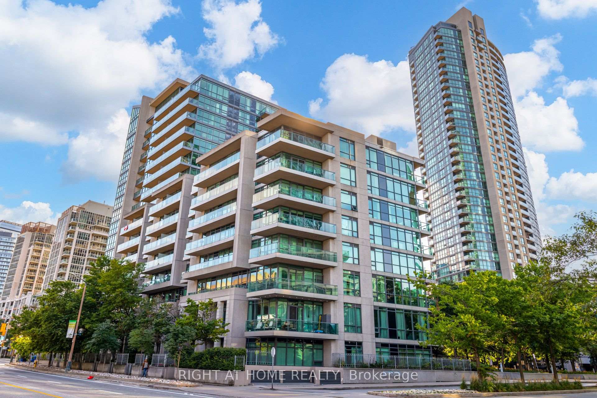 Photo 1 of Unit 771, 209 Fort York Boulevard, Toronto, Niagara — HOMEH