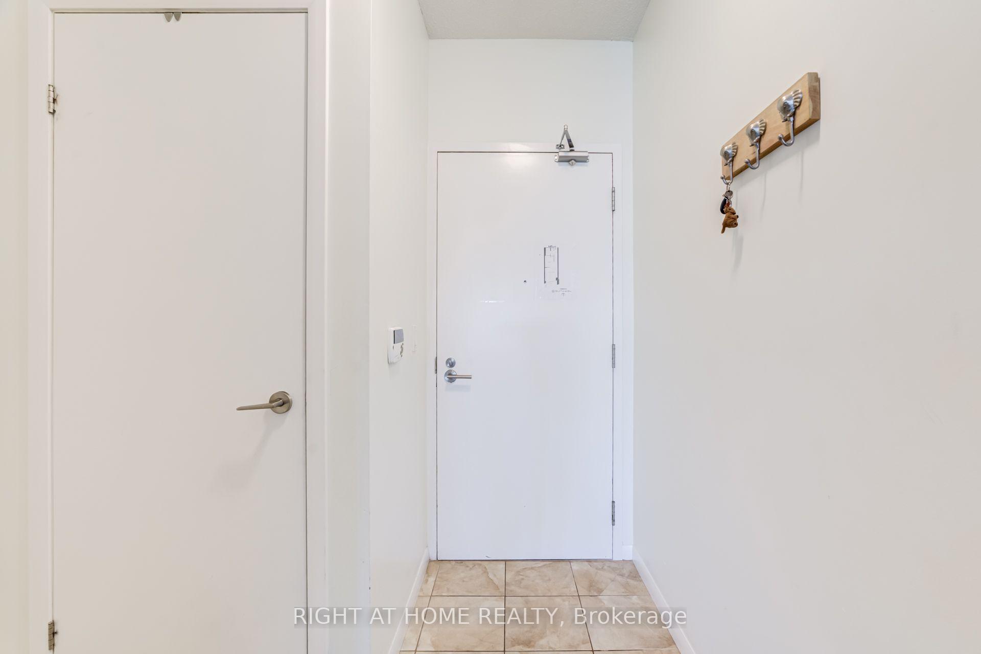 Photo 4 of Unit 771, 209 Fort York Boulevard, Toronto, Niagara — HOMEH