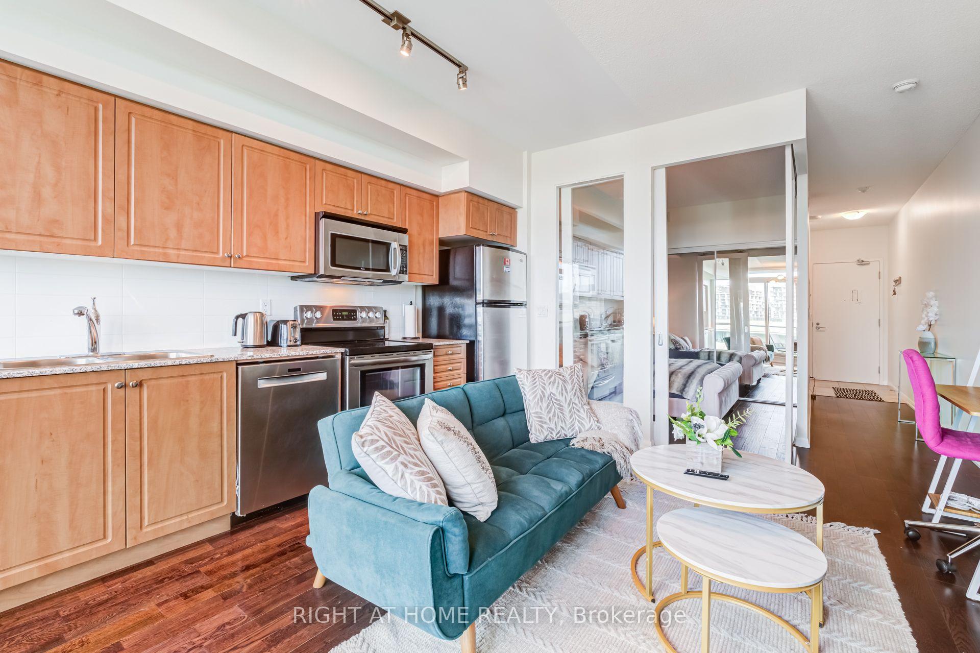 Photo 15 of Unit 771, 209 Fort York Boulevard, Toronto, Niagara — HOMEH