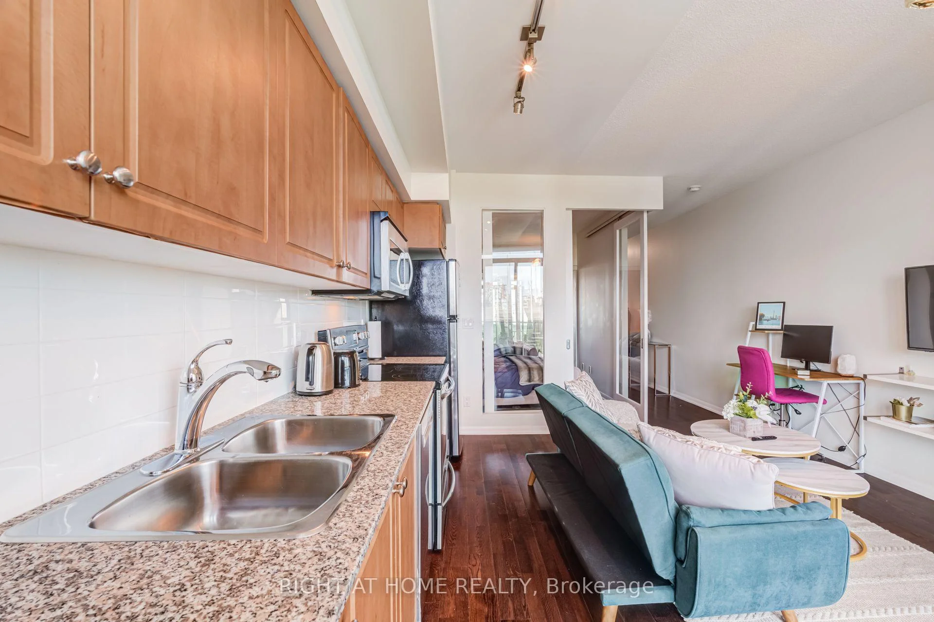 Photo 18 of Unit 771, 209 Fort York Boulevard, Toronto, Niagara — HOMEH