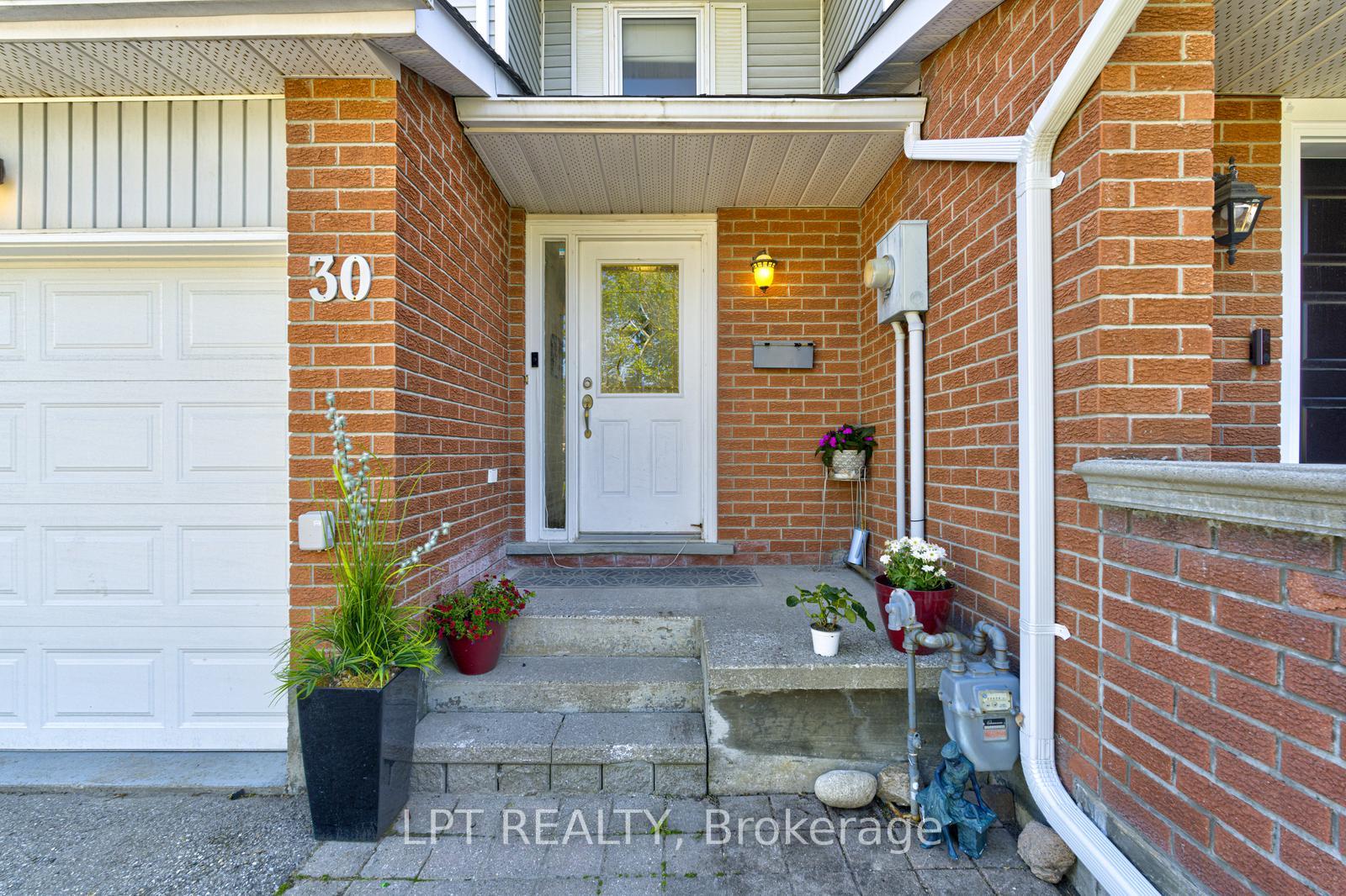 Photo 4 of 30 Dawson Road, Orangeville — HOMEH