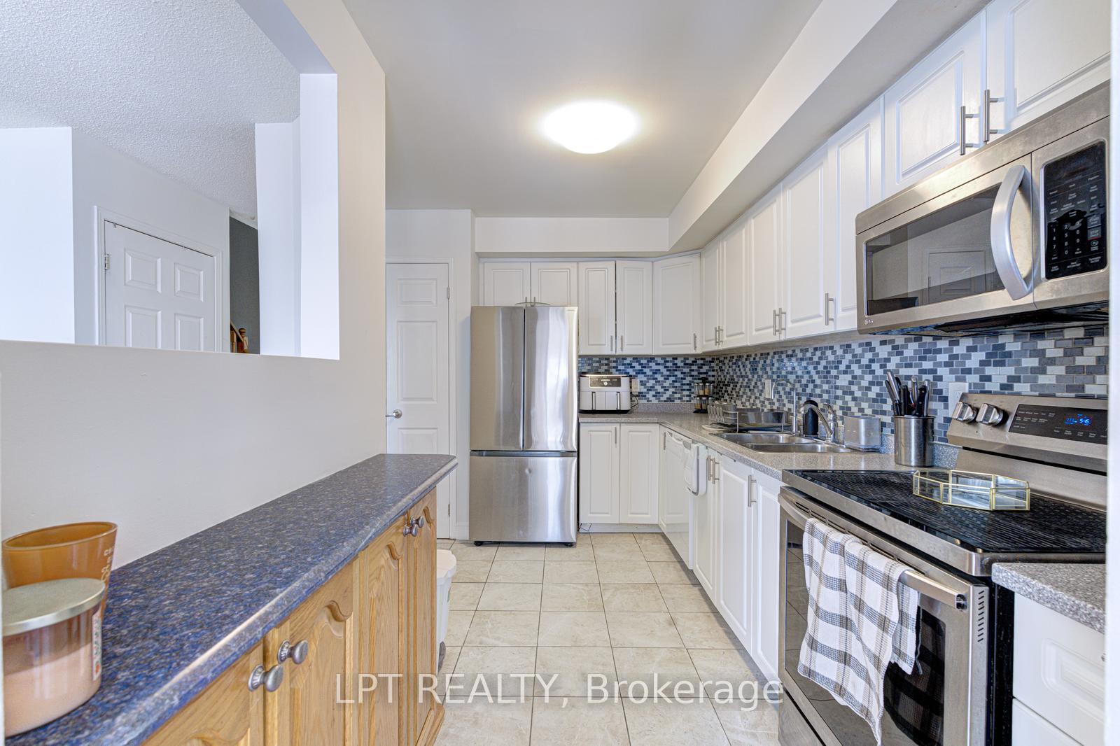 Photo 11 of 30 Dawson Road, Orangeville — HOMEH
