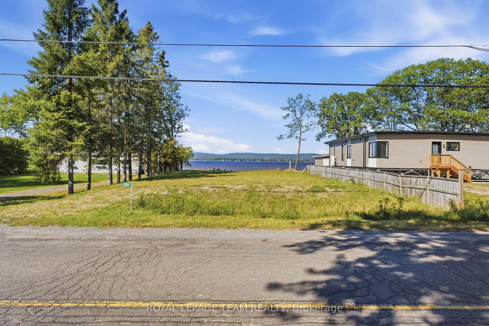 Photo 3 of 794 Bayview Drive, Ottawa, Constance Bay — HOMEH