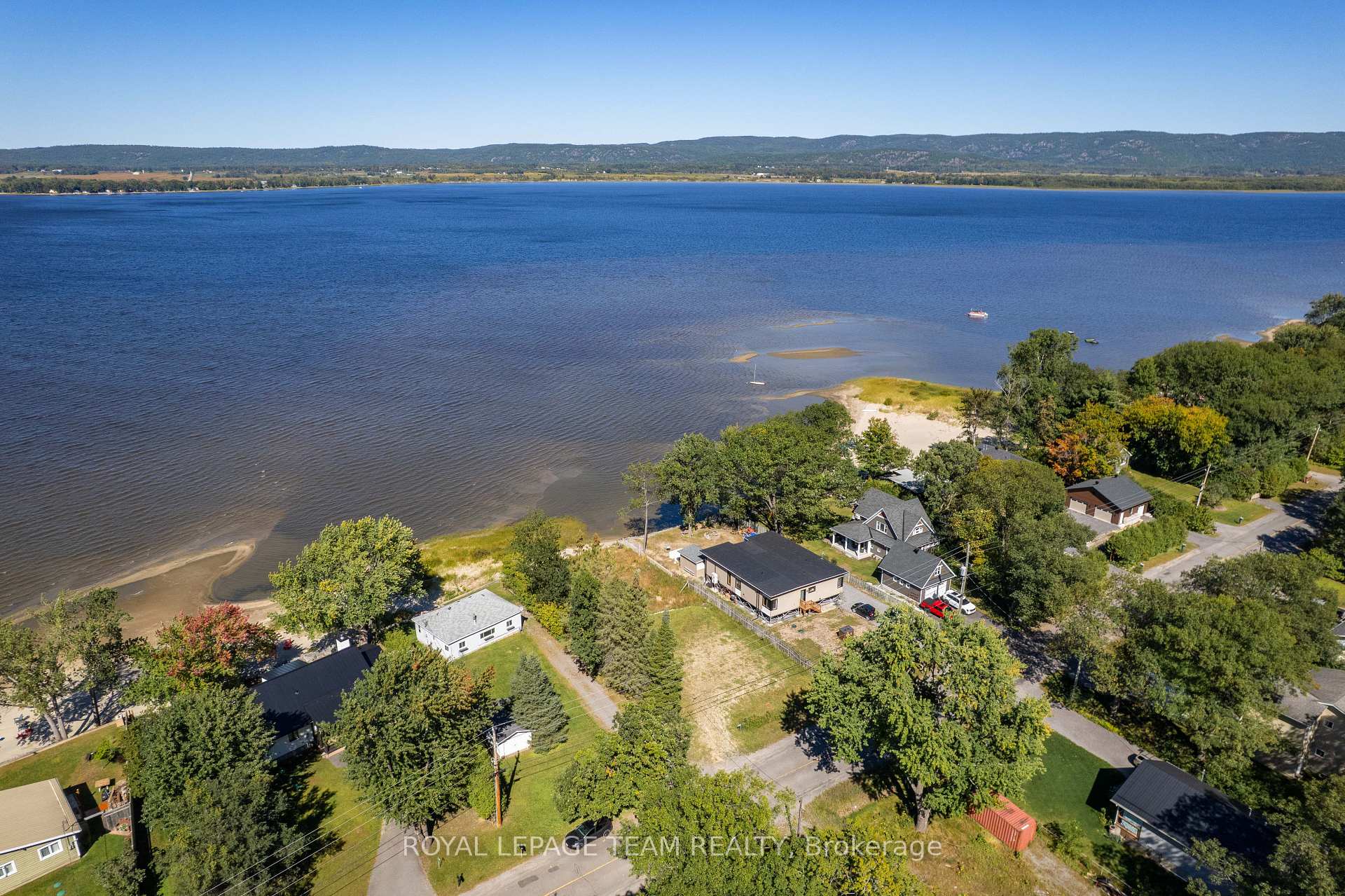 Photo 16 of 794 Bayview Drive, Ottawa, Constance Bay — HOMEH