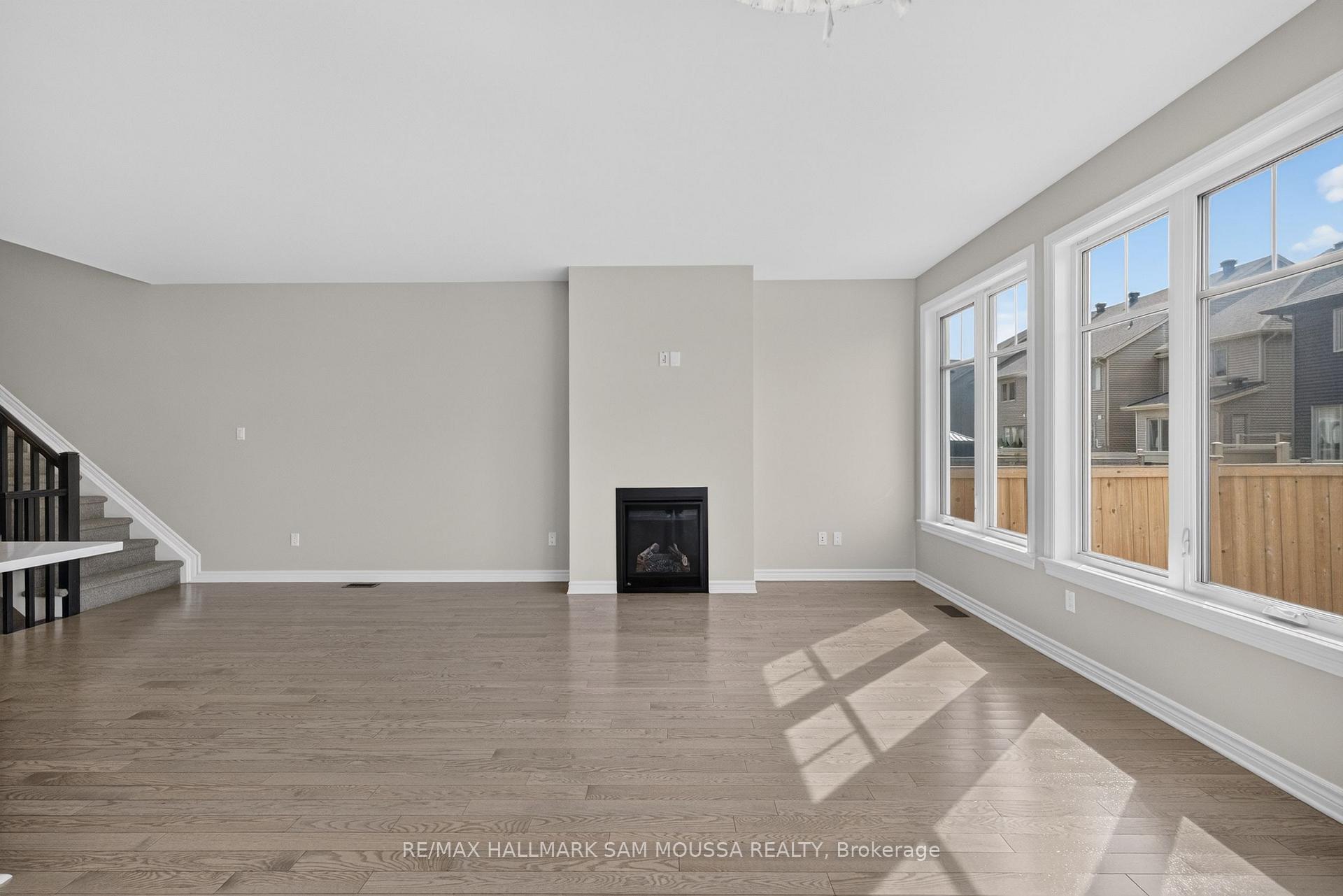 Photo 11 of 136 Lavatera Street, Ottawa, Blossom Park/Kemp Park/Findlay Creek — HOMEH