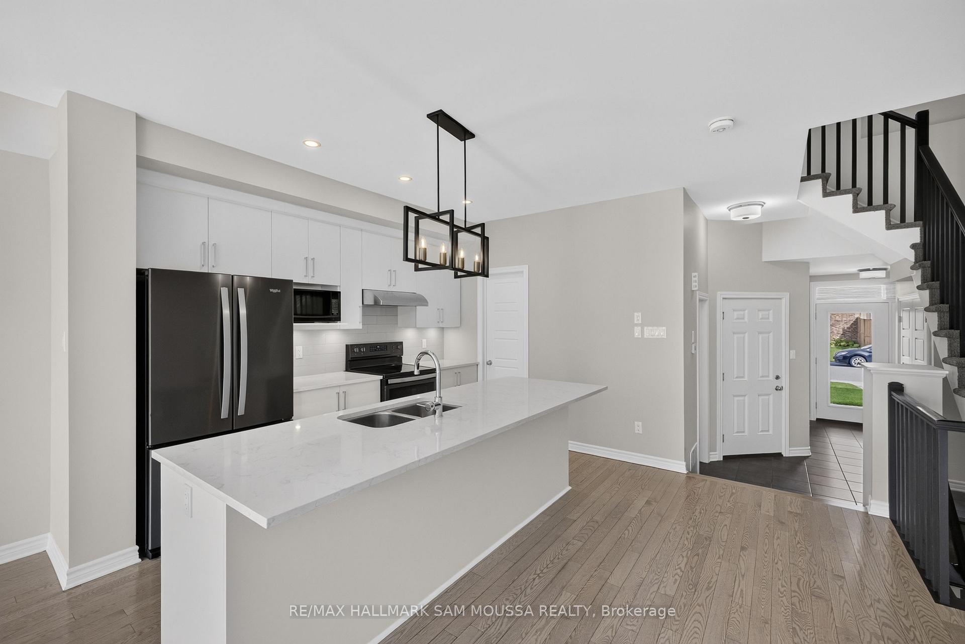 Photo 13 of 136 Lavatera Street, Ottawa, Blossom Park/Kemp Park/Findlay Creek — HOMEH