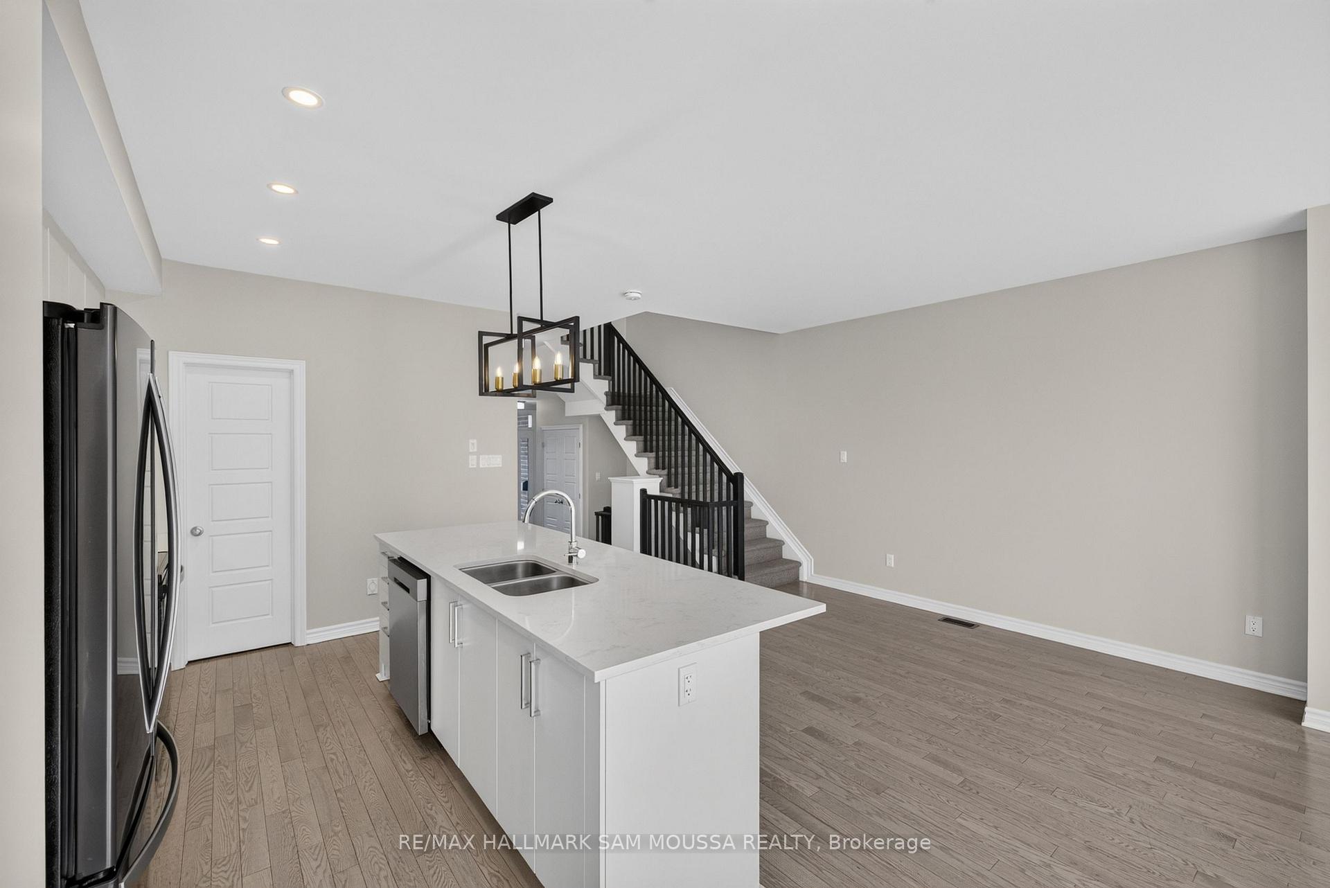 Photo 22 of 136 Lavatera Street, Ottawa, Blossom Park/Kemp Park/Findlay Creek — HOMEH
