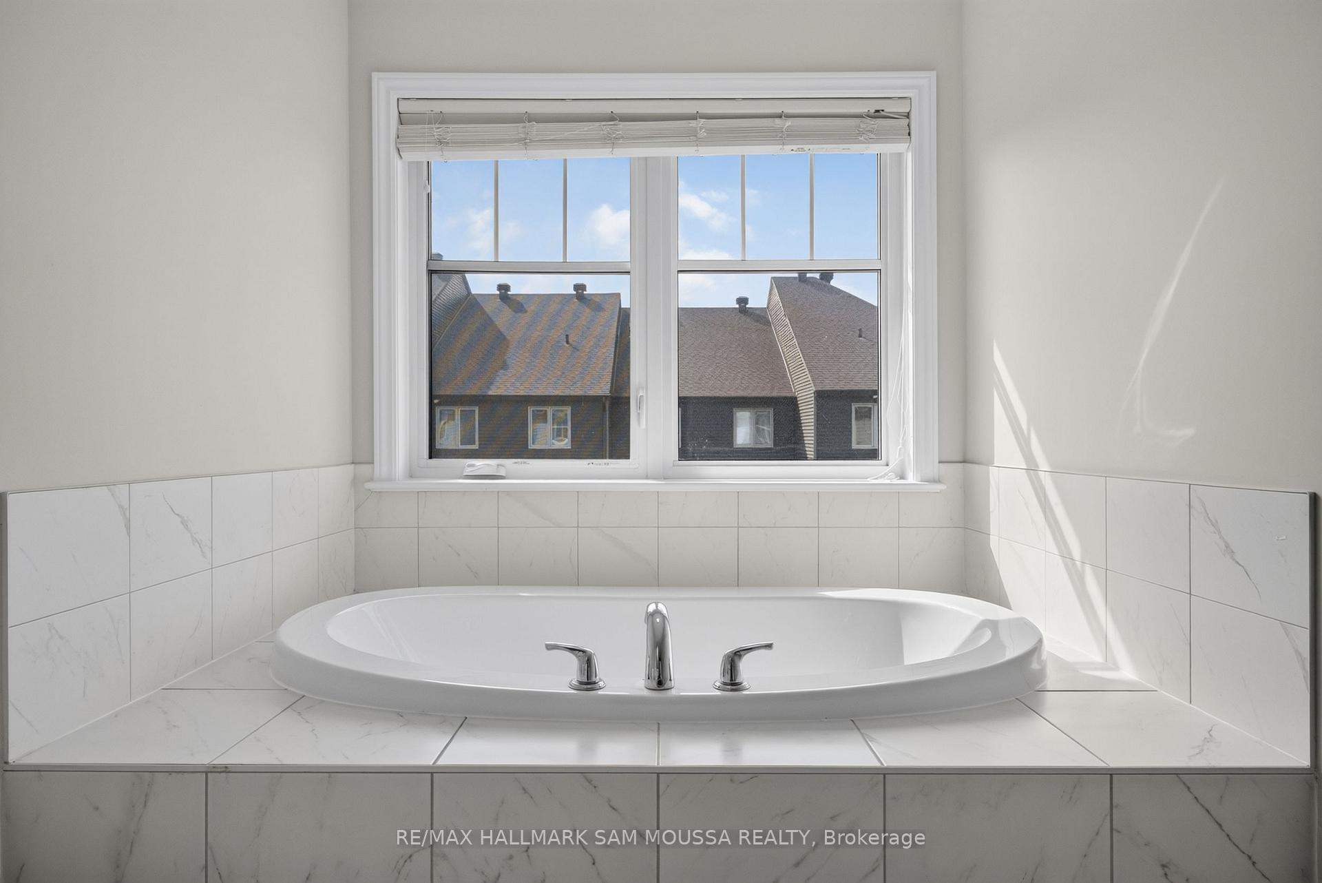 Photo 29 of 136 Lavatera Street, Ottawa, Blossom Park/Kemp Park/Findlay Creek — HOMEH