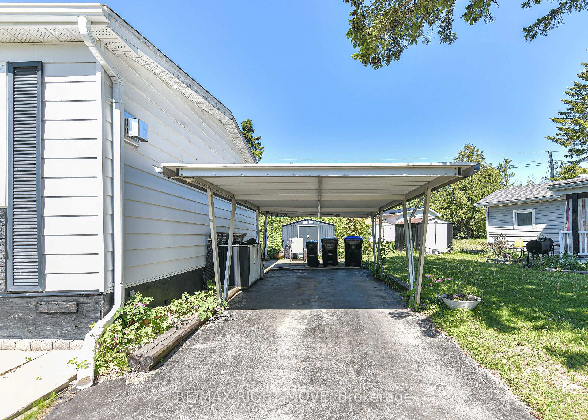 Photo 10 of 14 Muir Drive, Oro-Medonte, Rural Oro-Medonte — HOMEH