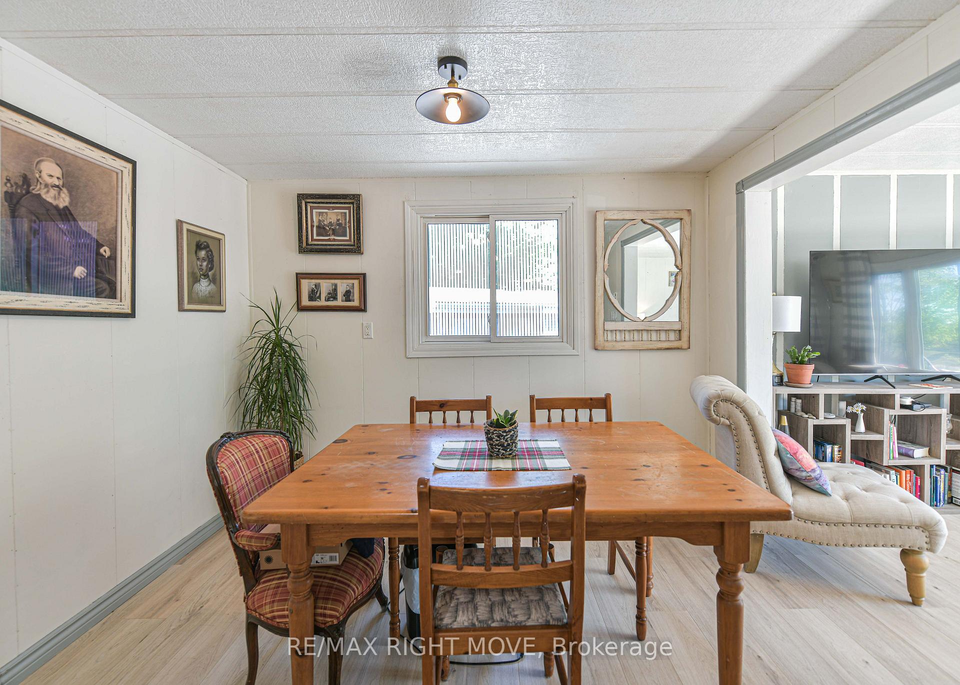 Photo 33 of 14 Muir Drive, Oro-Medonte, Rural Oro-Medonte — HOMEH