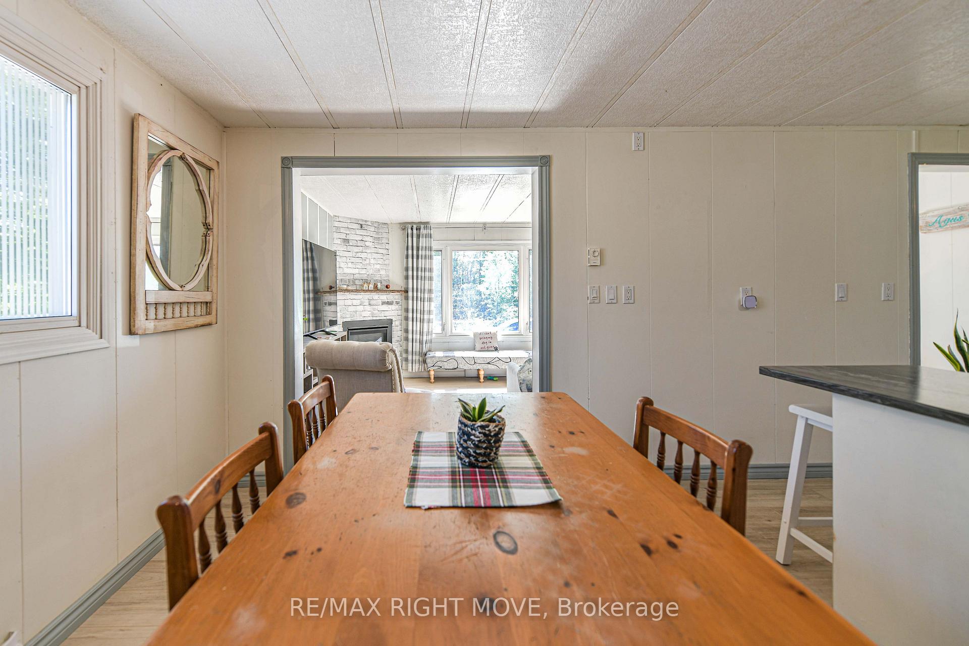 Photo 35 of 14 Muir Drive, Oro-Medonte, Rural Oro-Medonte — HOMEH