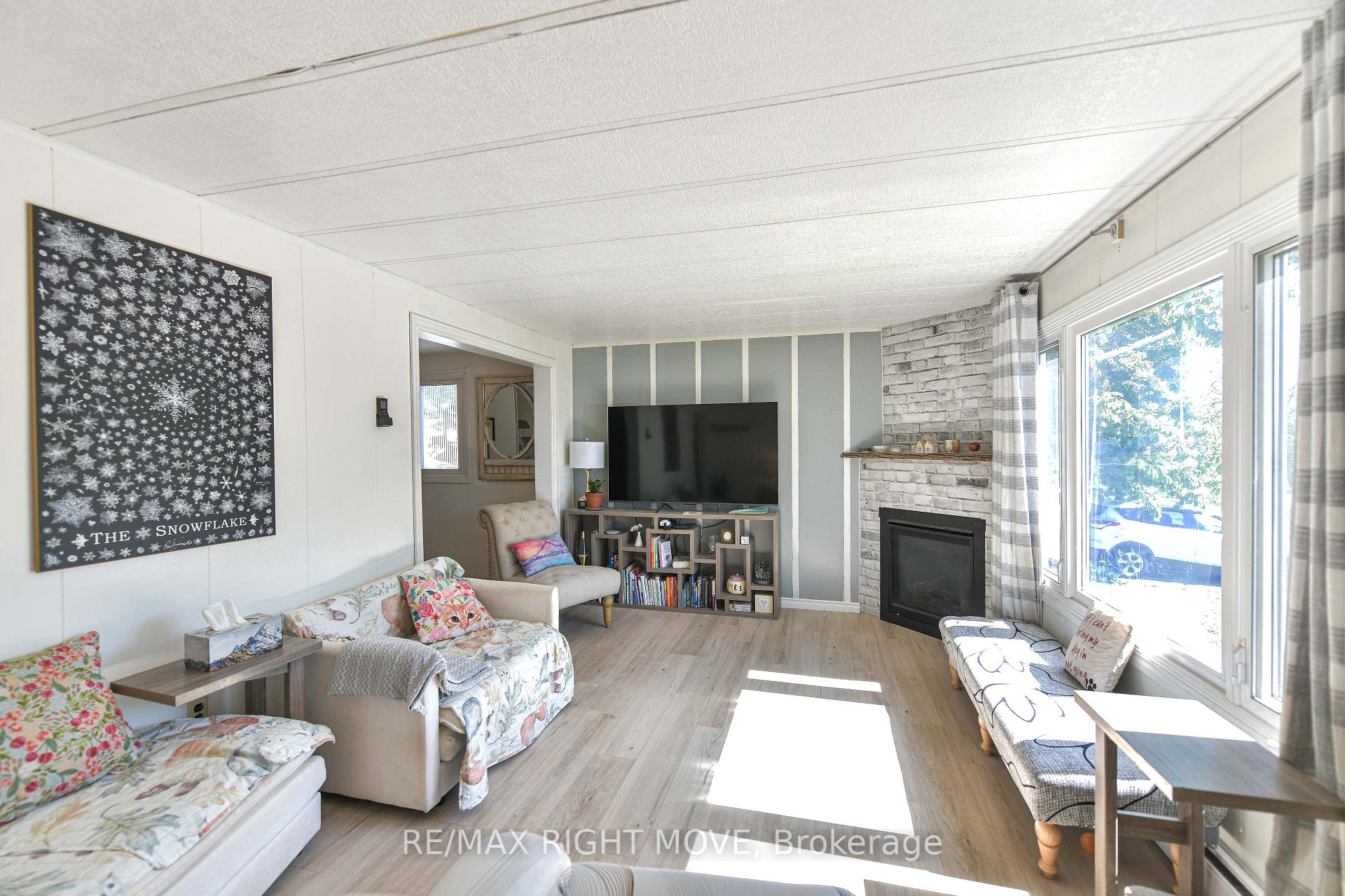 Photo 38 of 14 Muir Drive, Oro-Medonte, Rural Oro-Medonte — HOMEH