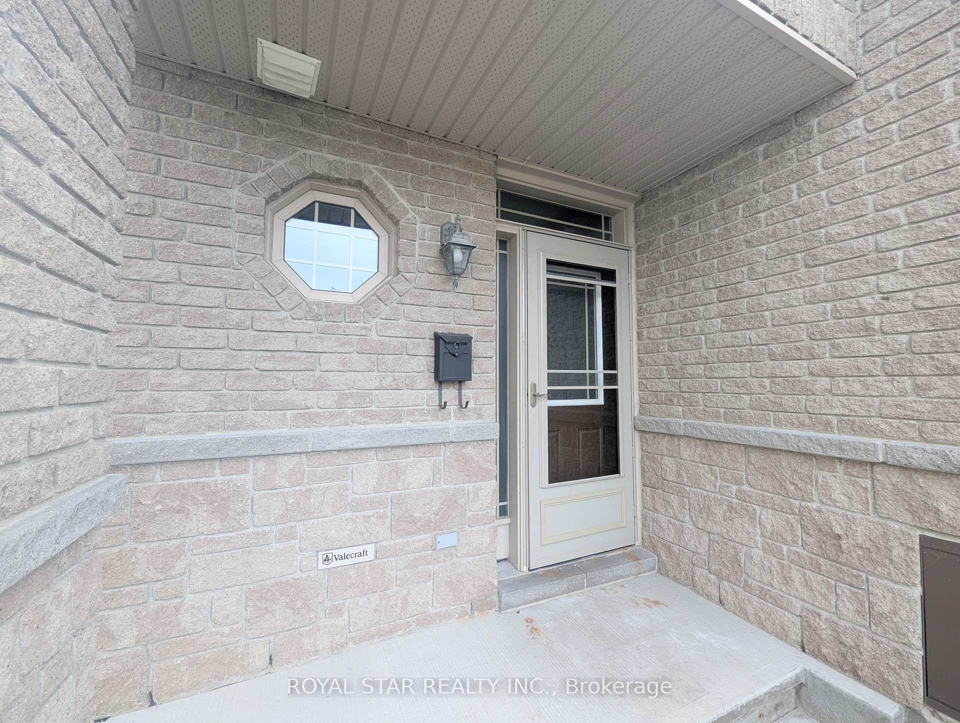 Photo 3 of 1543 Carronbridge Circle, Ottawa, Kanata - Emerald Meadows/Trailwest — HOMEH