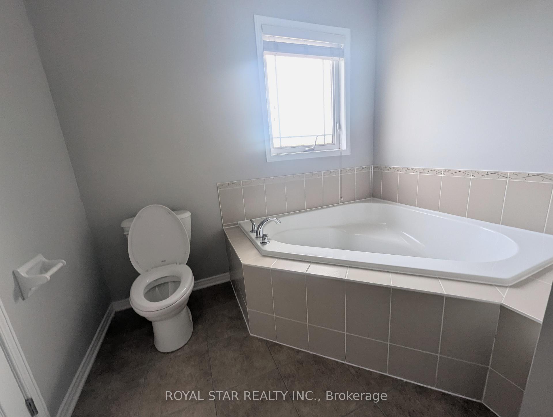 Photo 17 of 1543 Carronbridge Circle, Ottawa, Kanata - Emerald Meadows/Trailwest — HOMEH