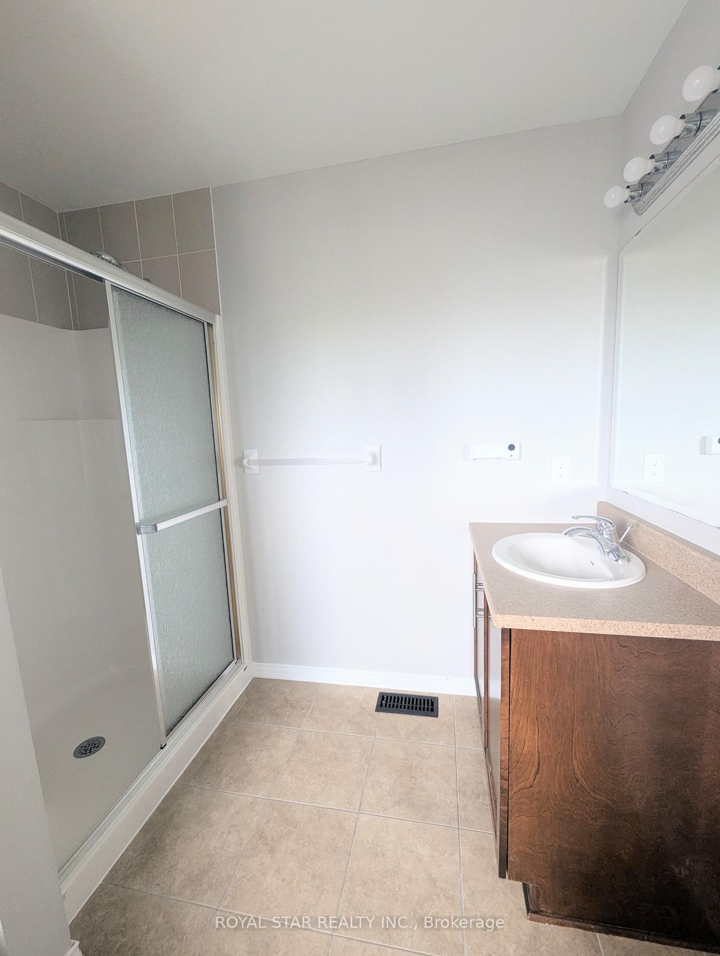 Photo 18 of 1543 Carronbridge Circle, Ottawa, Kanata - Emerald Meadows/Trailwest — HOMEH