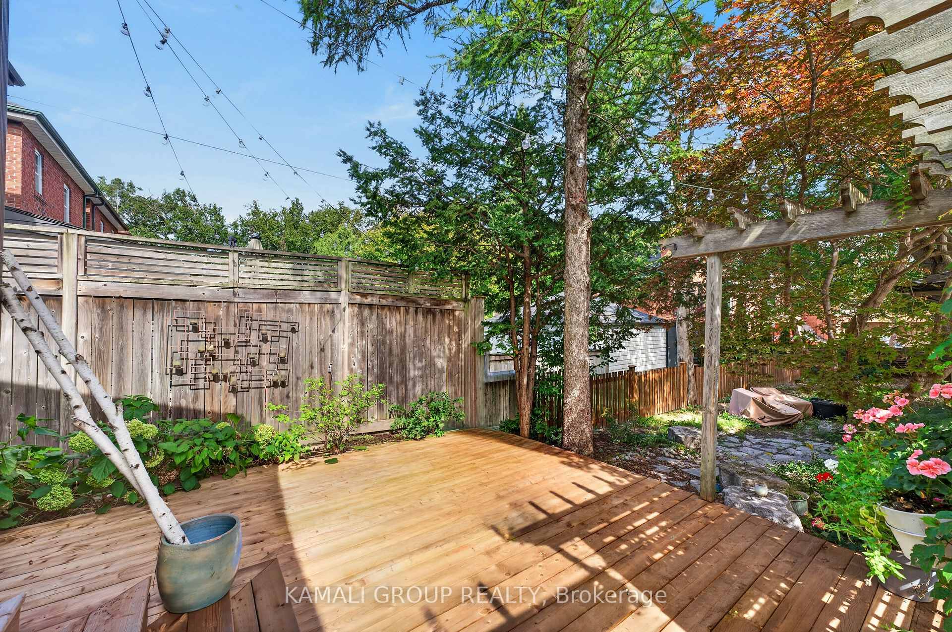 Photo 3 of 19 Belle Ayre Boulevard, Toronto, Mount Pleasant East — HOMEH