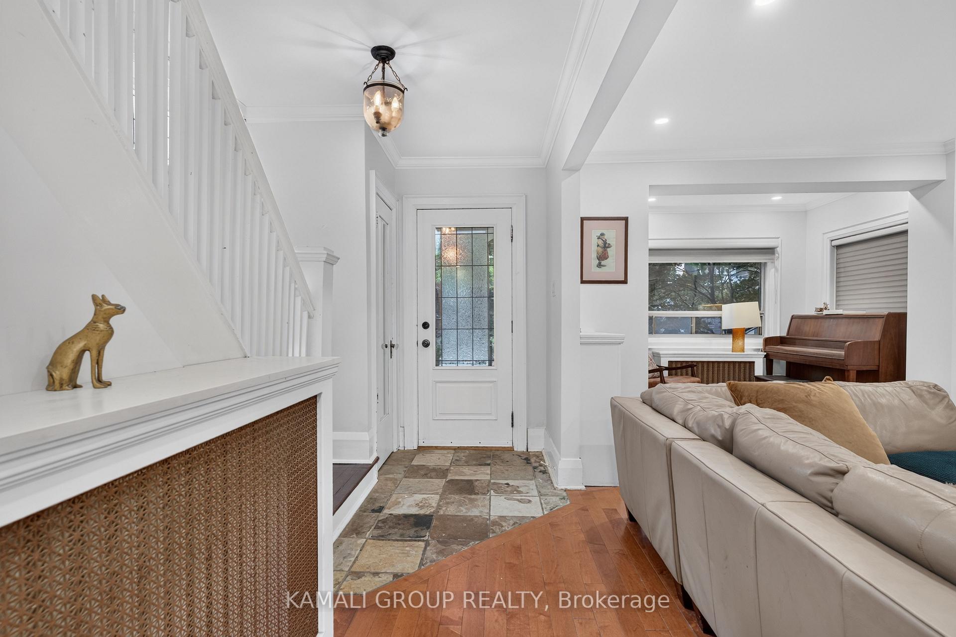 Photo 17 of 19 Belle Ayre Boulevard, Toronto, Mount Pleasant East — HOMEH