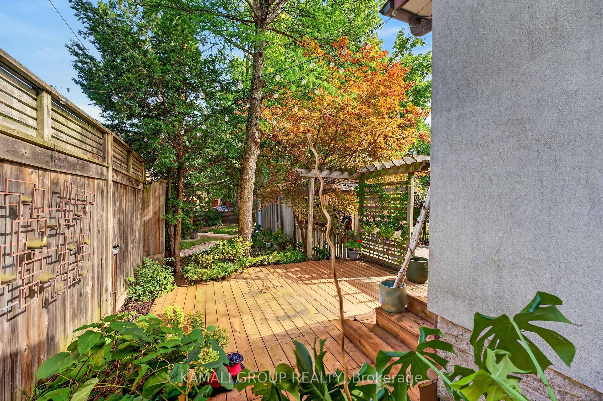 Photo 27 of 19 Belle Ayre Boulevard, Toronto, Mount Pleasant East — HOMEH