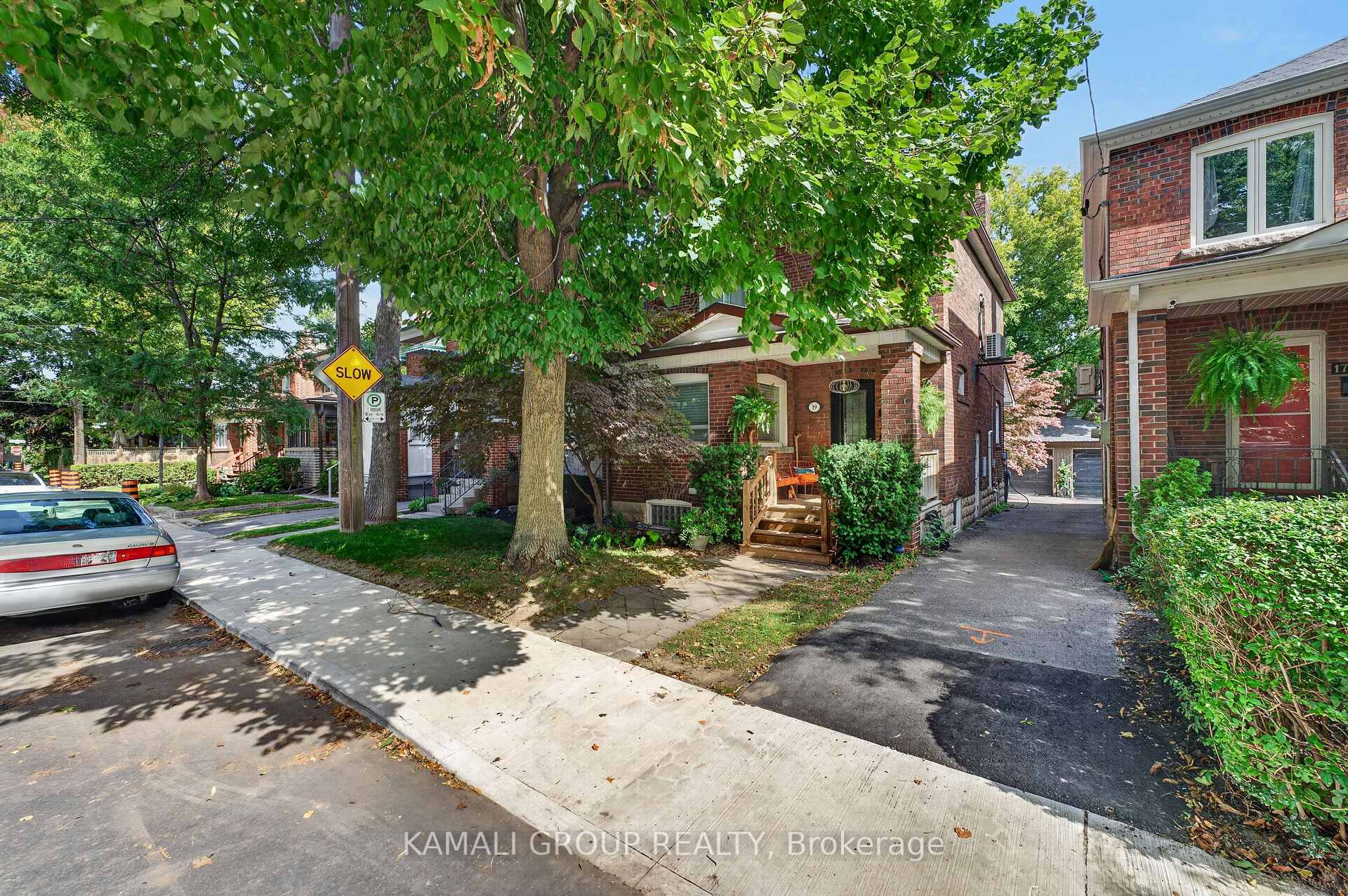Photo 35 of 19 Belle Ayre Boulevard, Toronto, Mount Pleasant East — HOMEH