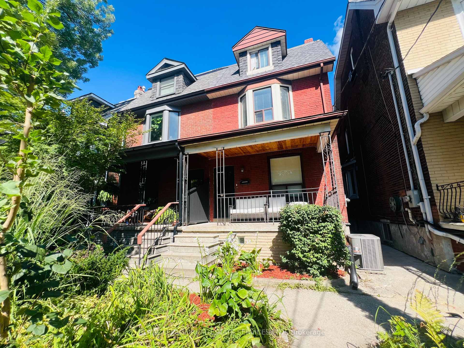 Photo of Unit Lower, 263 Grace Street