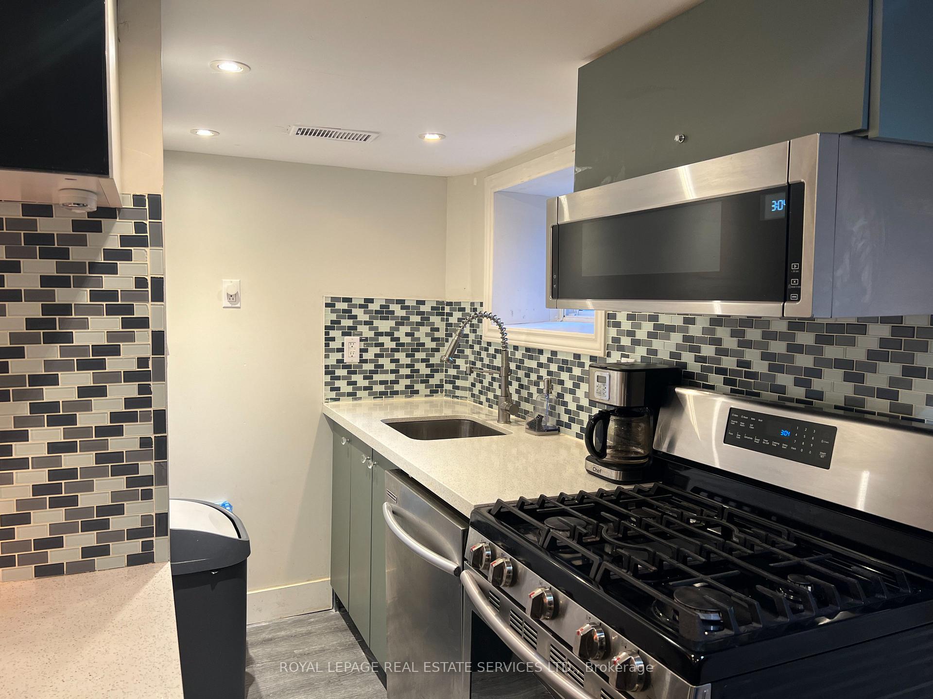 Photo 3 of Unit Lower, 263 Grace Street, Toronto, Palmerston-Little Italy — HOMEH