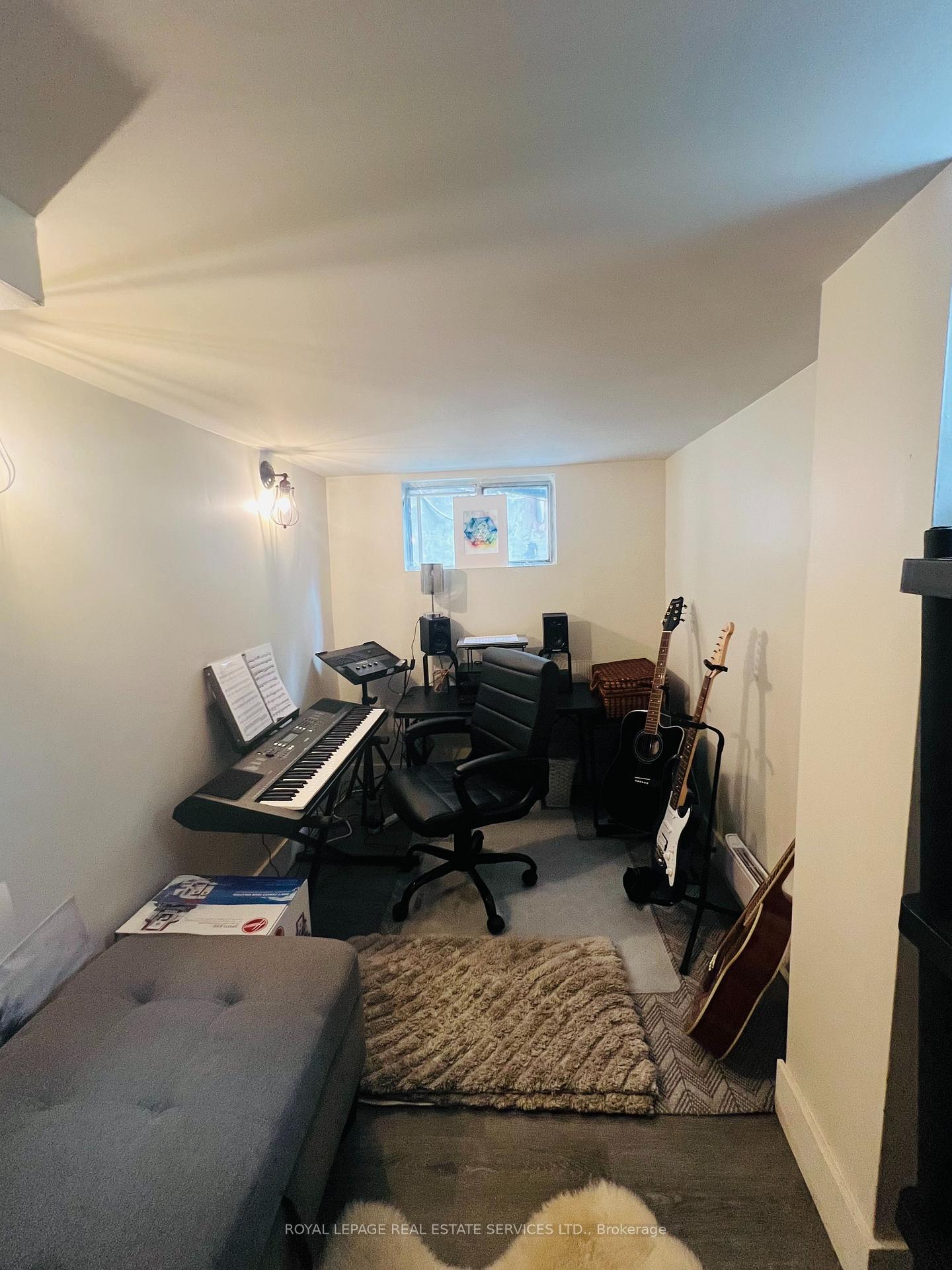 Photo 15 of Unit Lower, 263 Grace Street, Toronto, Palmerston-Little Italy — HOMEH
