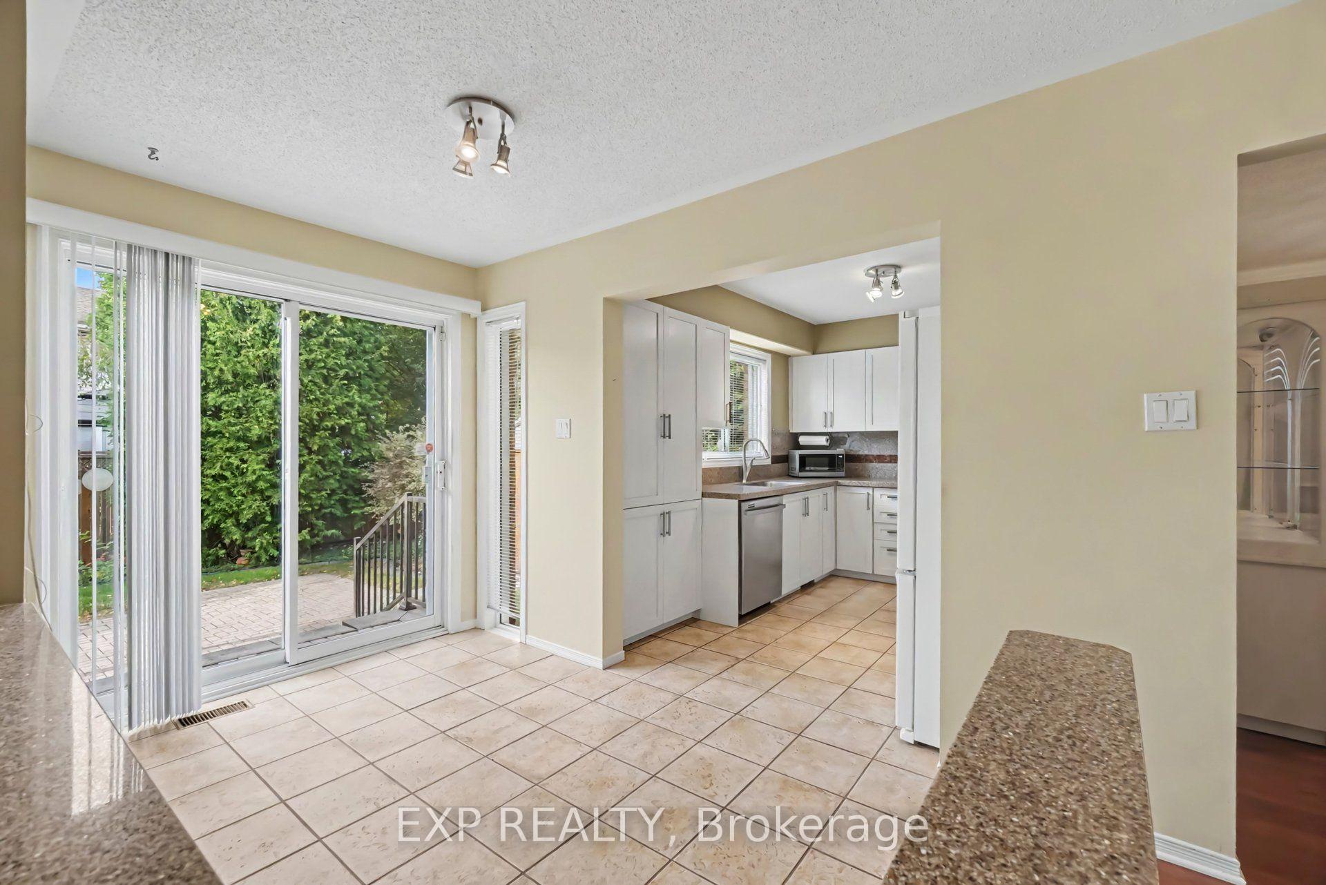 Photo 12 of 3033 Sable Ridge Drive, Ottawa, Upper Hunt Club — HOMEH
