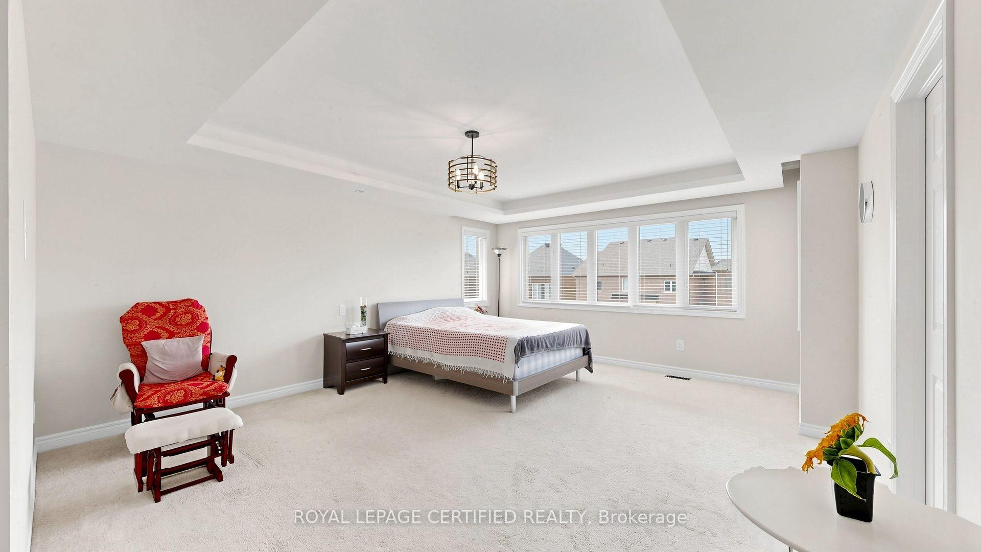 Photo 24 of 153 Romanelli Crescent, Bradford West Gwillimbury, Bradford — HOMEH