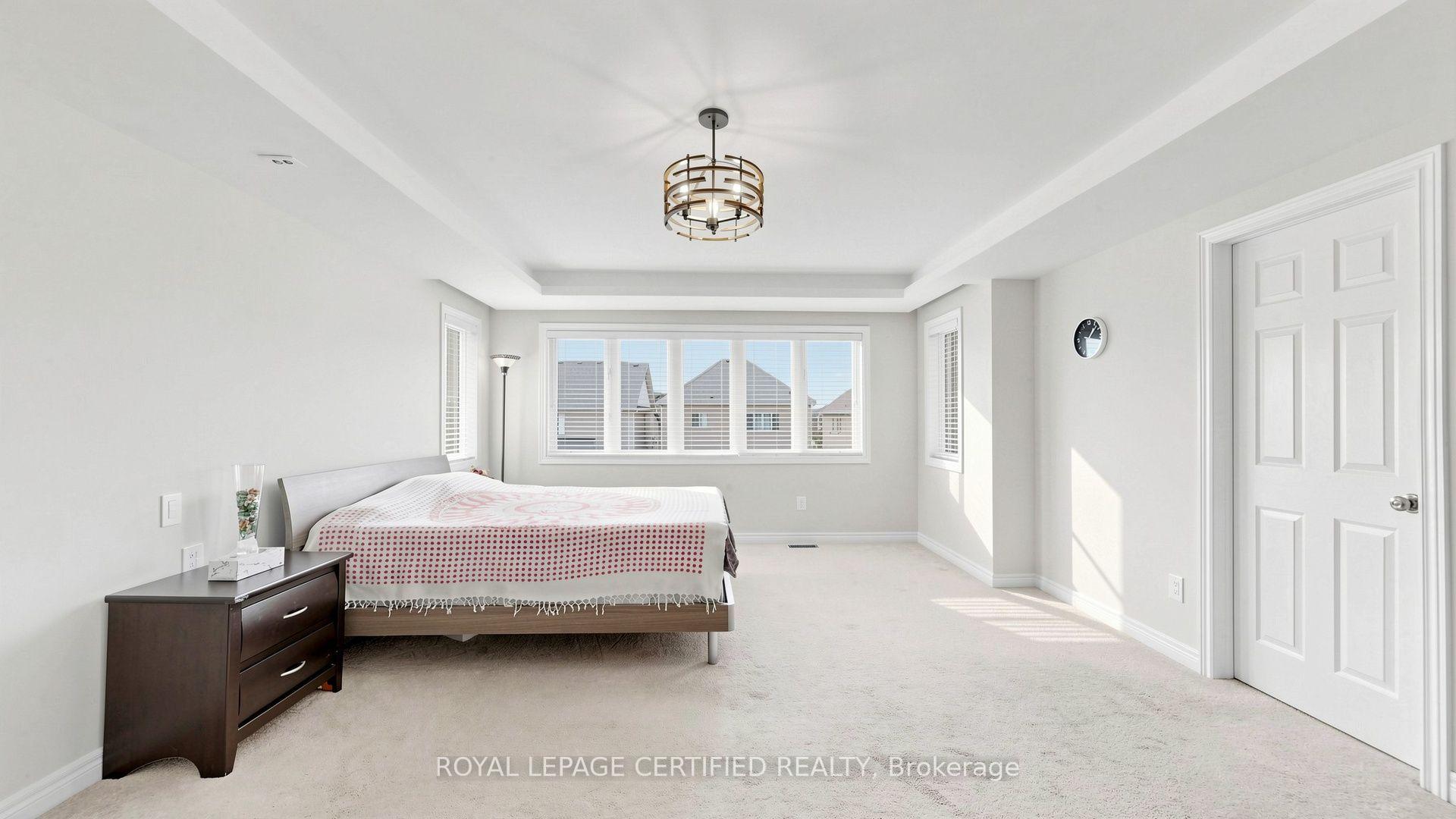 Photo 25 of 153 Romanelli Crescent, Bradford West Gwillimbury, Bradford — HOMEH