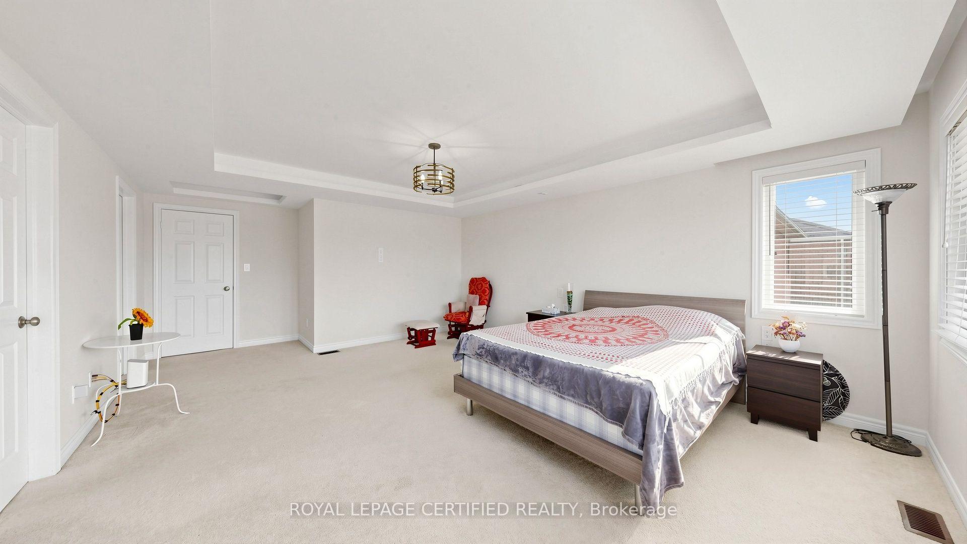 Photo 26 of 153 Romanelli Crescent, Bradford West Gwillimbury, Bradford — HOMEH