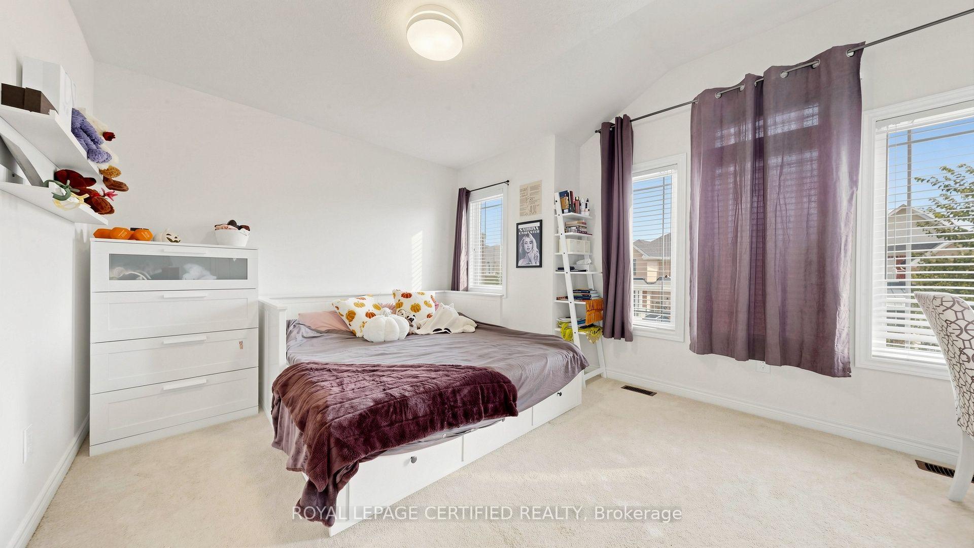 Photo 30 of 153 Romanelli Crescent, Bradford West Gwillimbury, Bradford — HOMEH