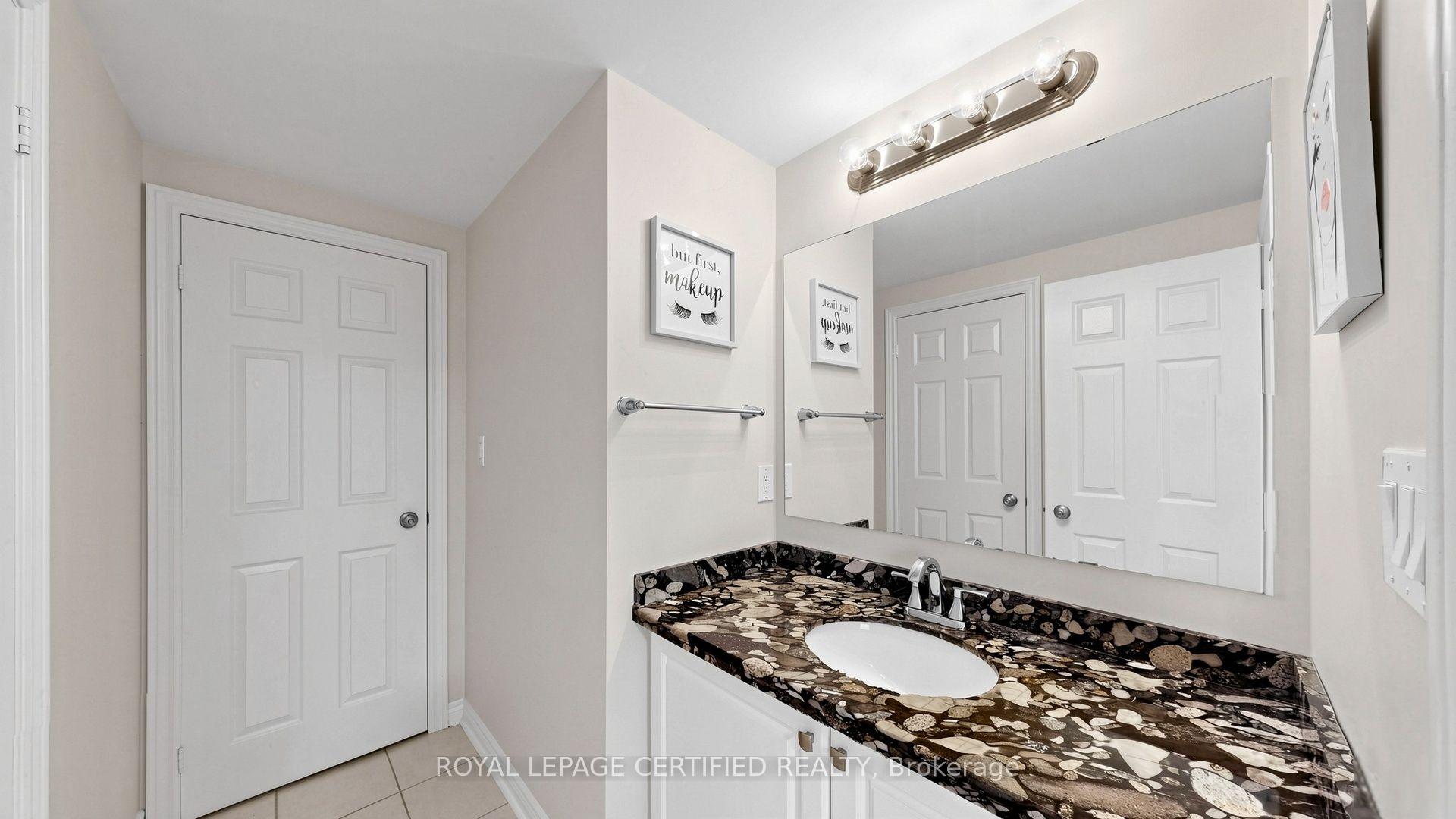 Photo 33 of 153 Romanelli Crescent, Bradford West Gwillimbury, Bradford — HOMEH
