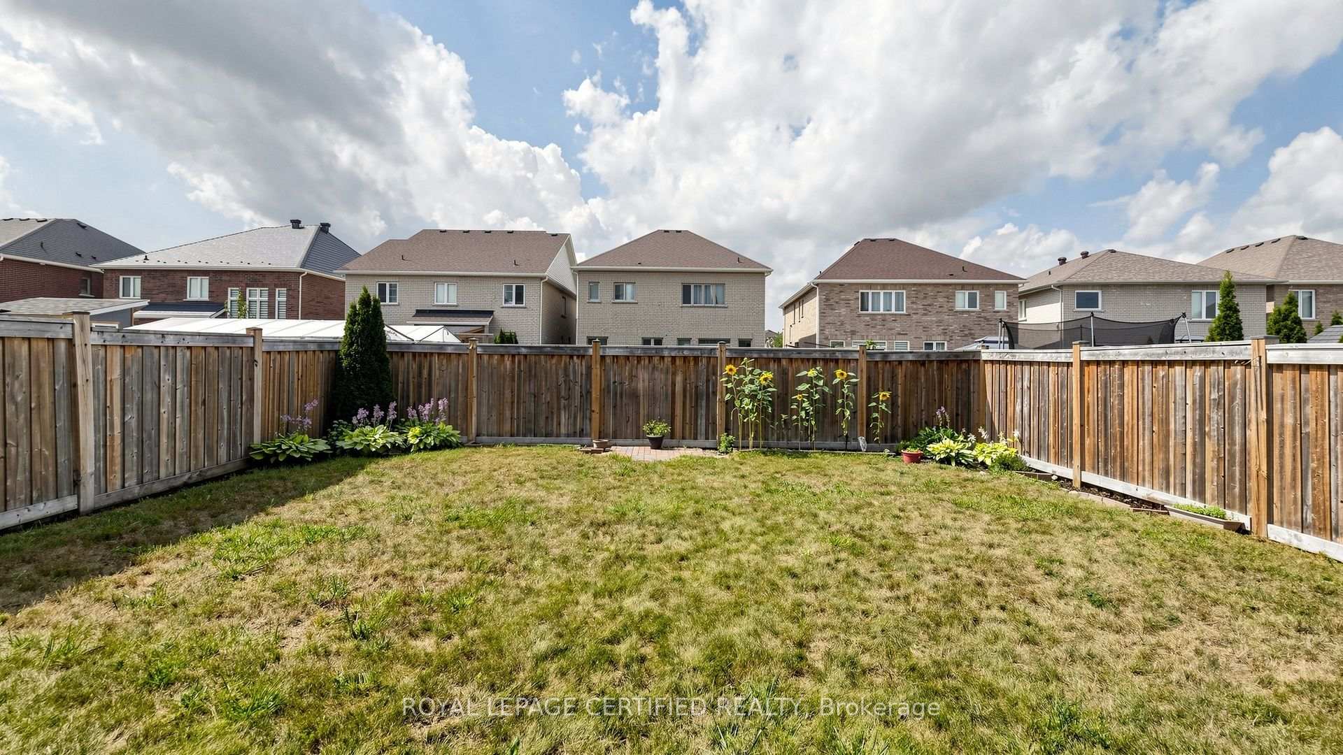 Photo 50 of 153 Romanelli Crescent, Bradford West Gwillimbury, Bradford — HOMEH