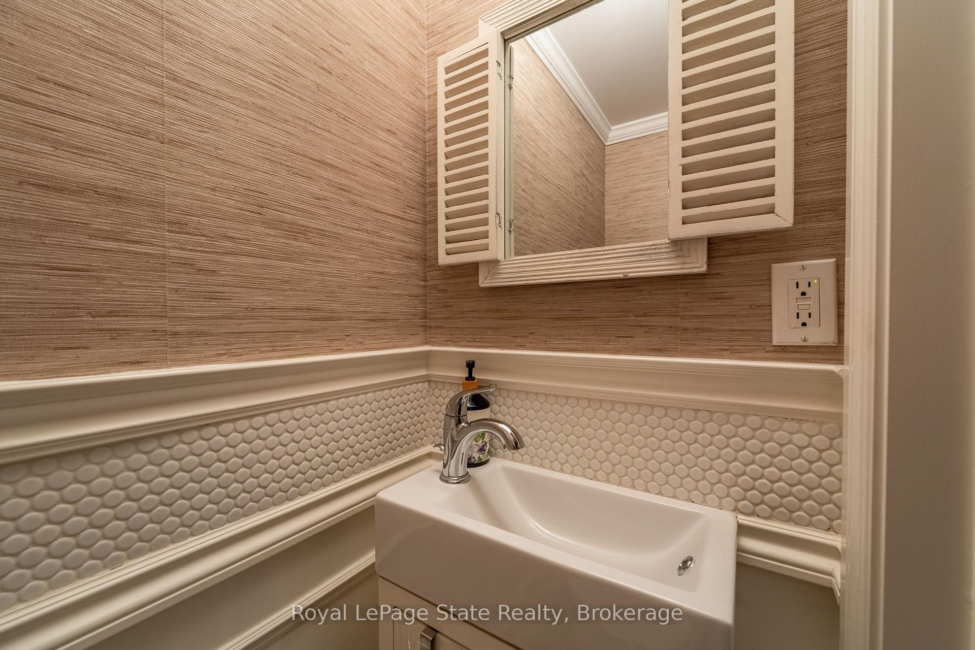 Photo 18 of 691 Wilson Street, Hamilton, Gibson — HOMEH