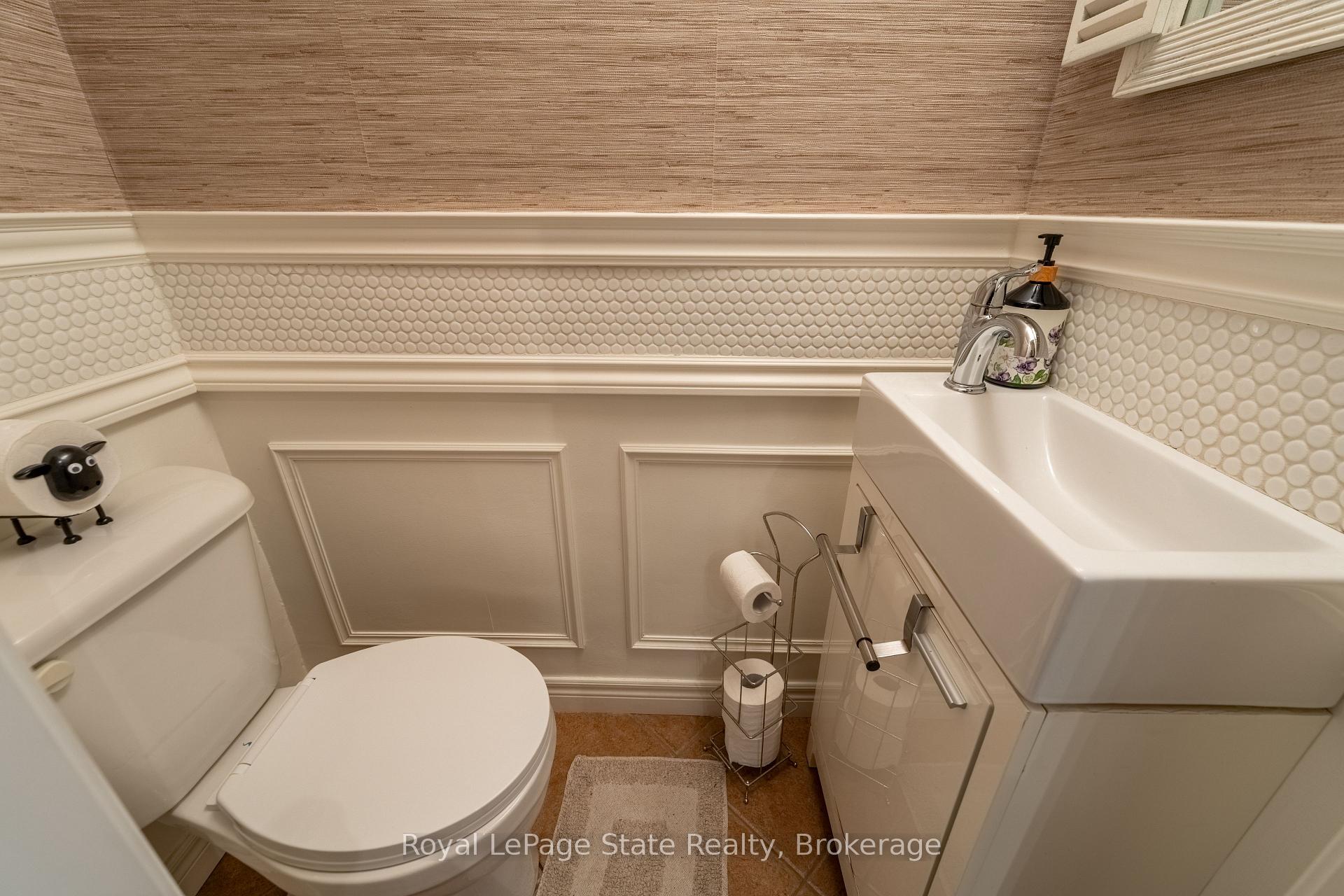 Photo 19 of 691 Wilson Street, Hamilton, Gibson — HOMEH