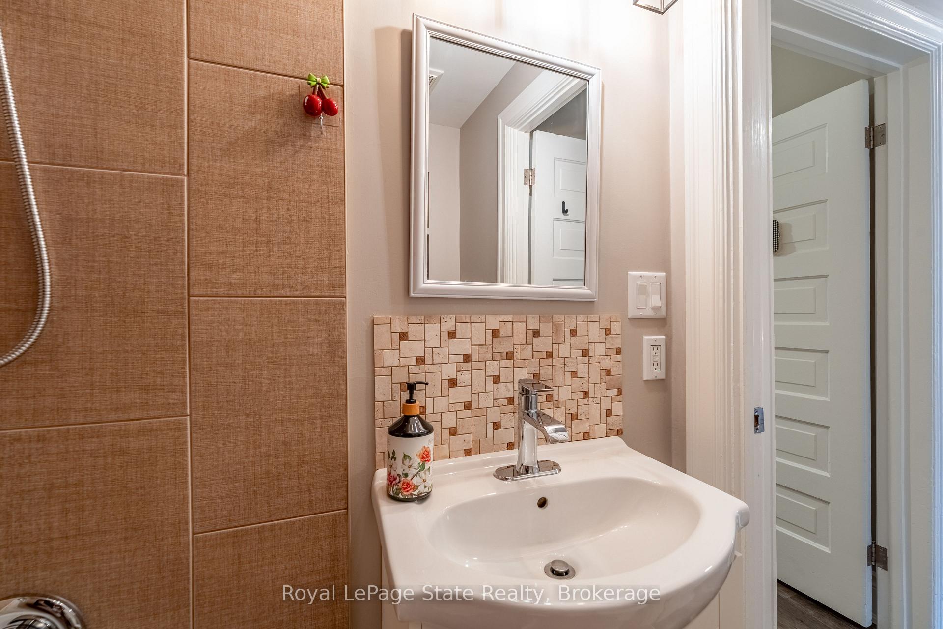 Photo 27 of 691 Wilson Street, Hamilton, Gibson — HOMEH