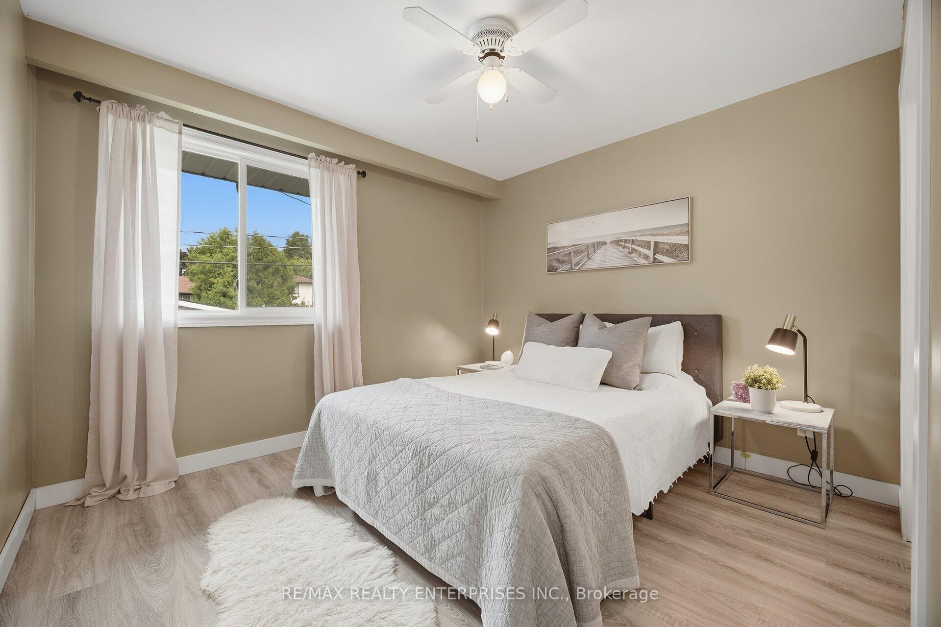 Photo 11 of 1310 Redbank Crescent, Oakville, College Park — HOMEH
