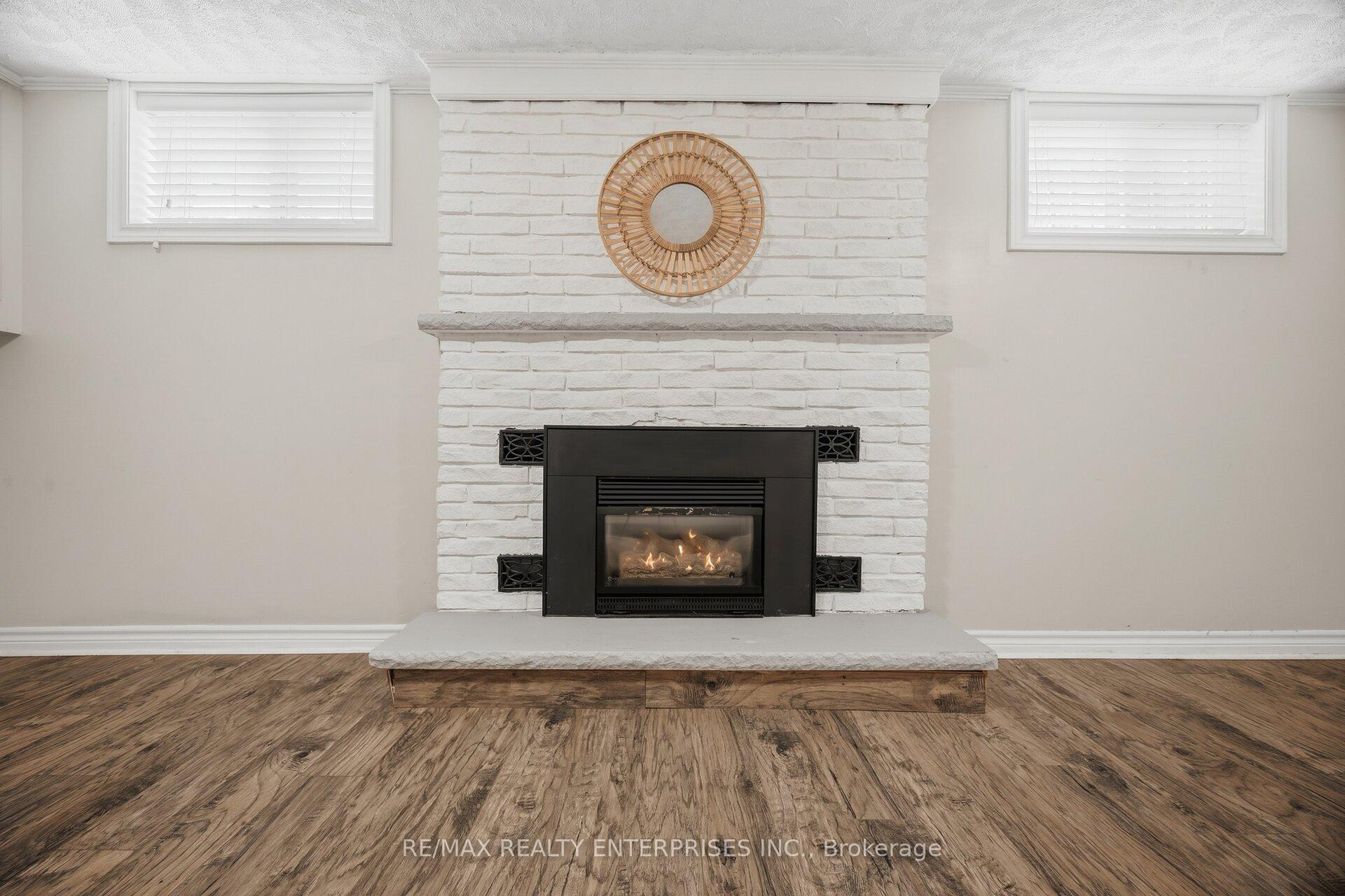 Photo 17 of 1310 Redbank Crescent, Oakville, College Park — HOMEH