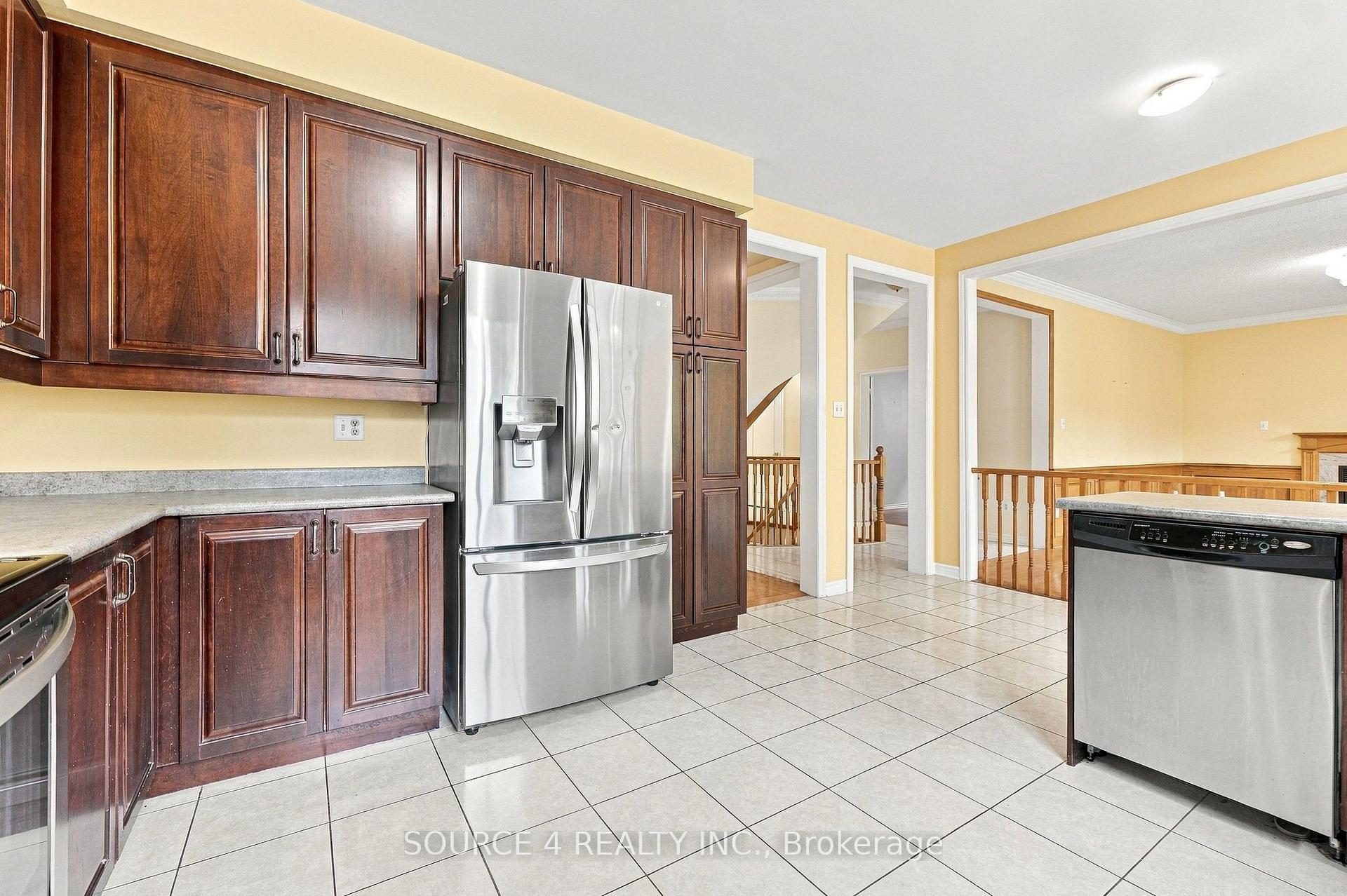 Photo 13 of 1805 Glenvista Drive, Oakville, Wedgewood Creek — HOMEH