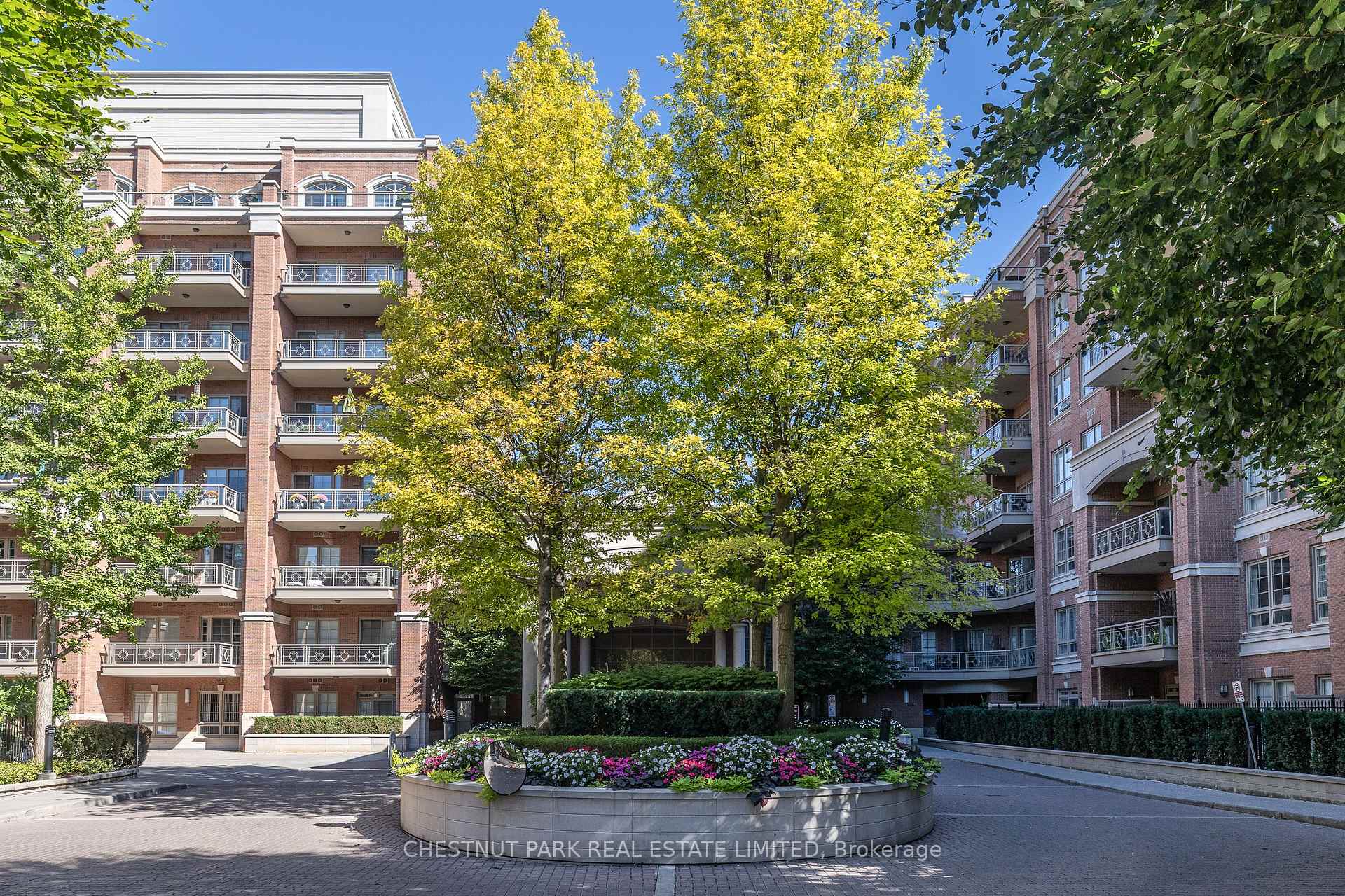 Front of Unit 514, 21 Burkebrook Place