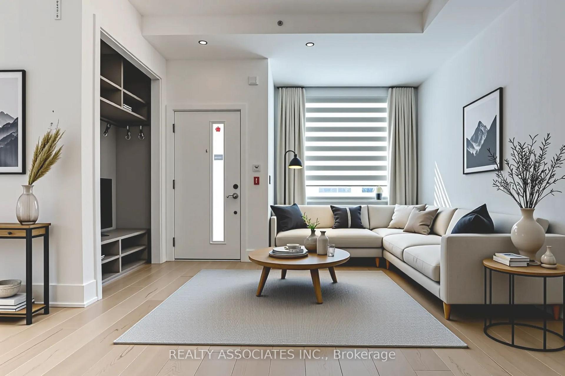 Photo 3 of Unit TH3, 270 Davenport Road, Toronto, The Annex — HOMEH
