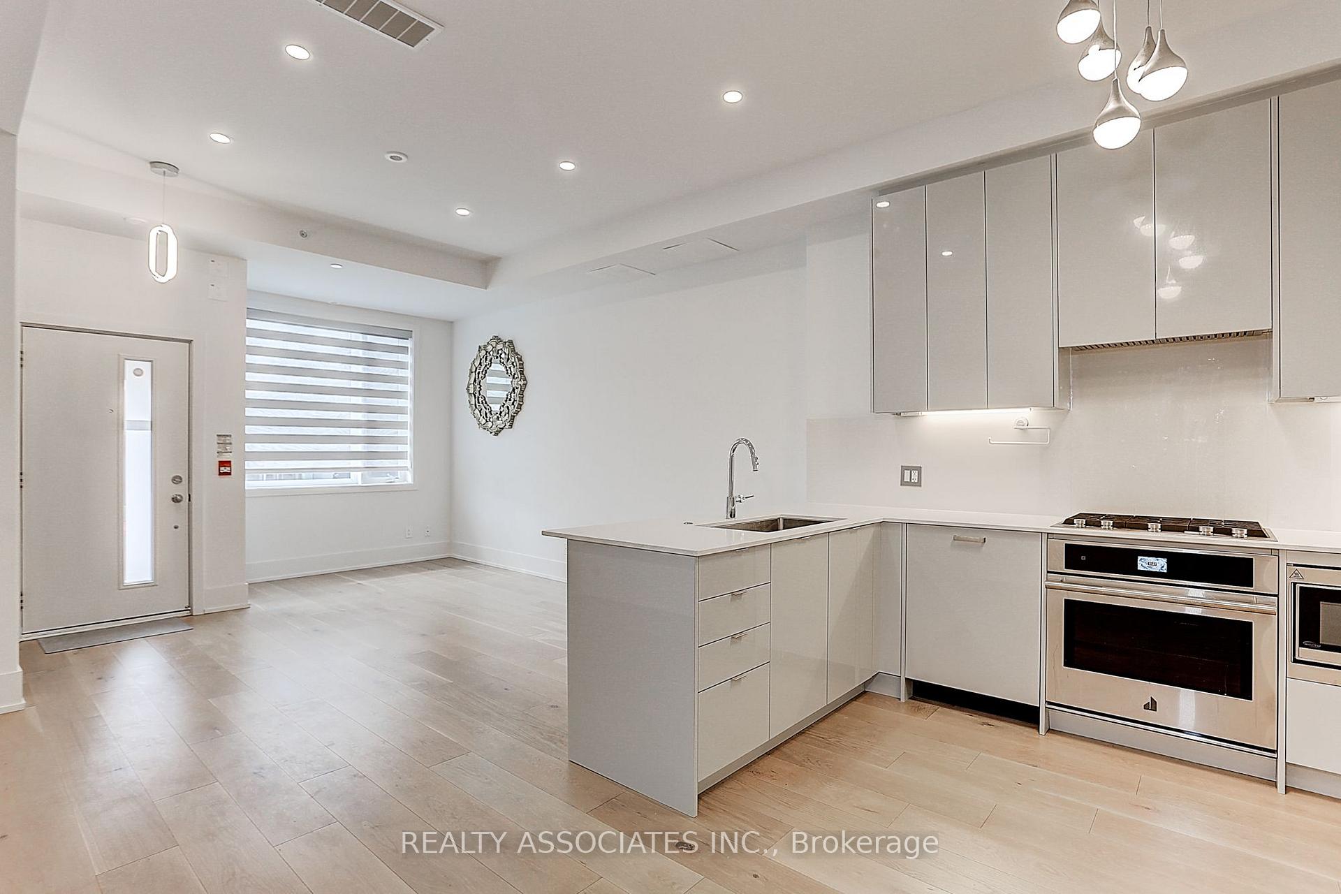 Photo 13 of Unit TH3, 270 Davenport Road, Toronto, The Annex — HOMEH