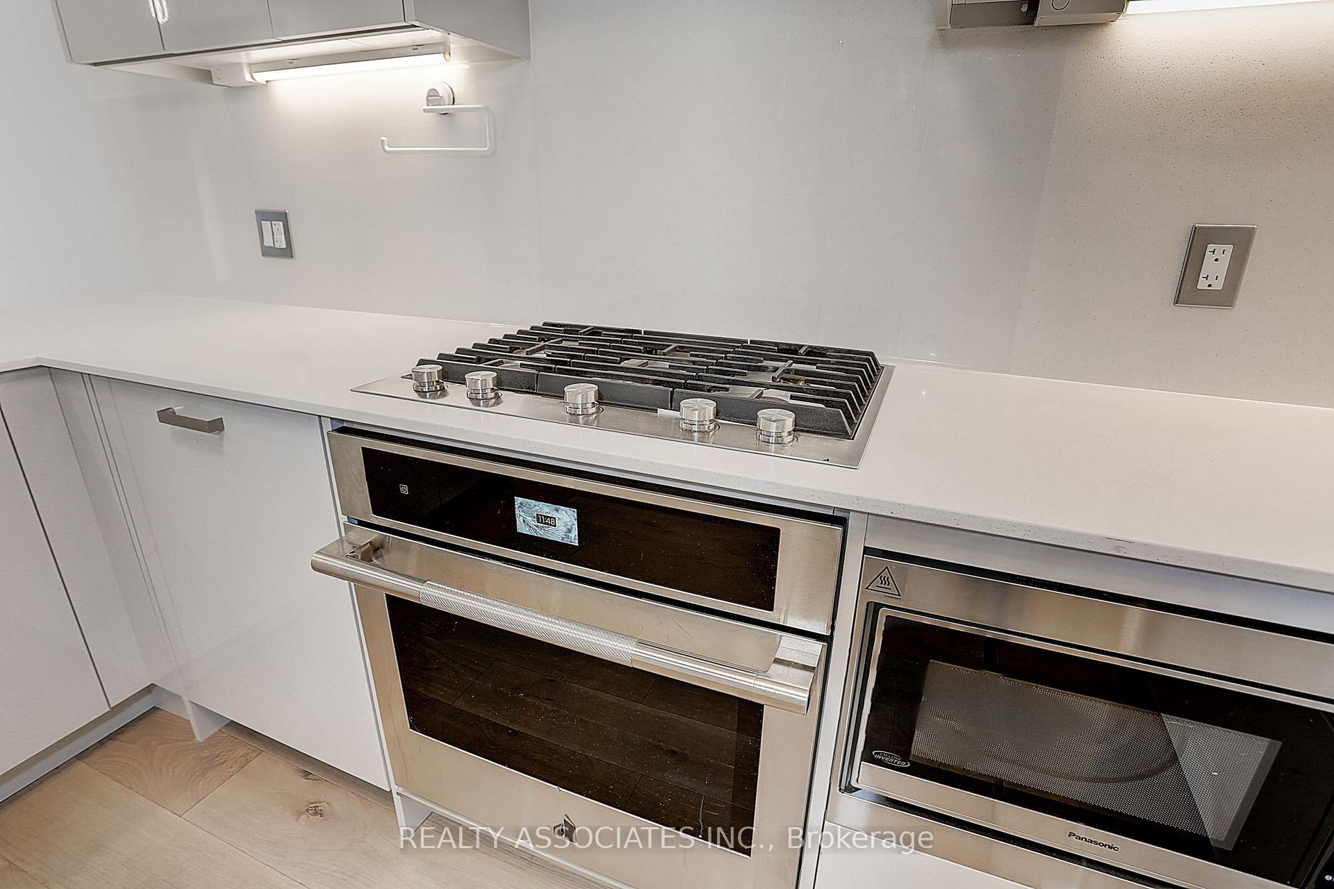 Photo 15 of Unit TH3, 270 Davenport Road, Toronto, The Annex — HOMEH