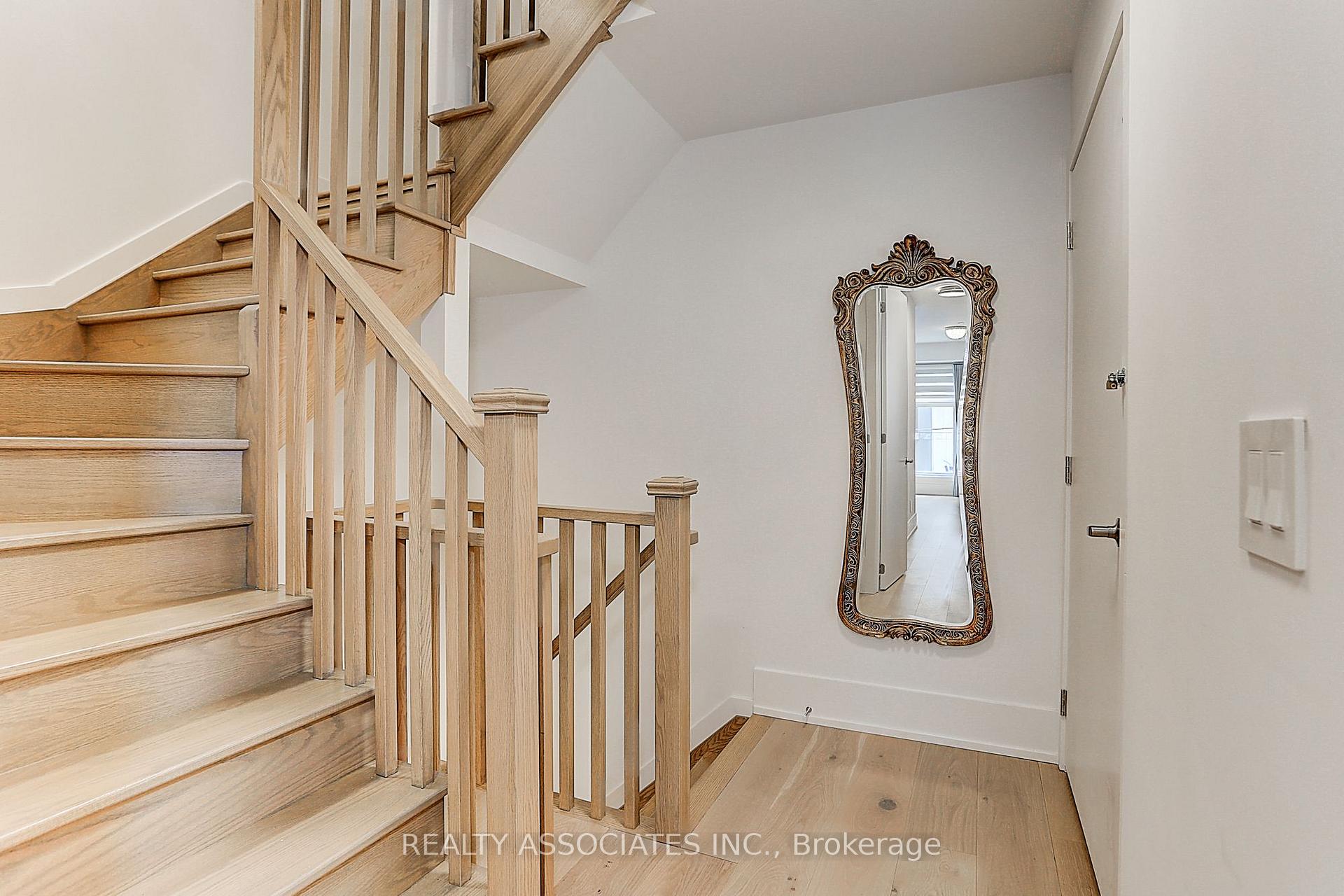 Photo 18 of Unit TH3, 270 Davenport Road, Toronto, The Annex — HOMEH