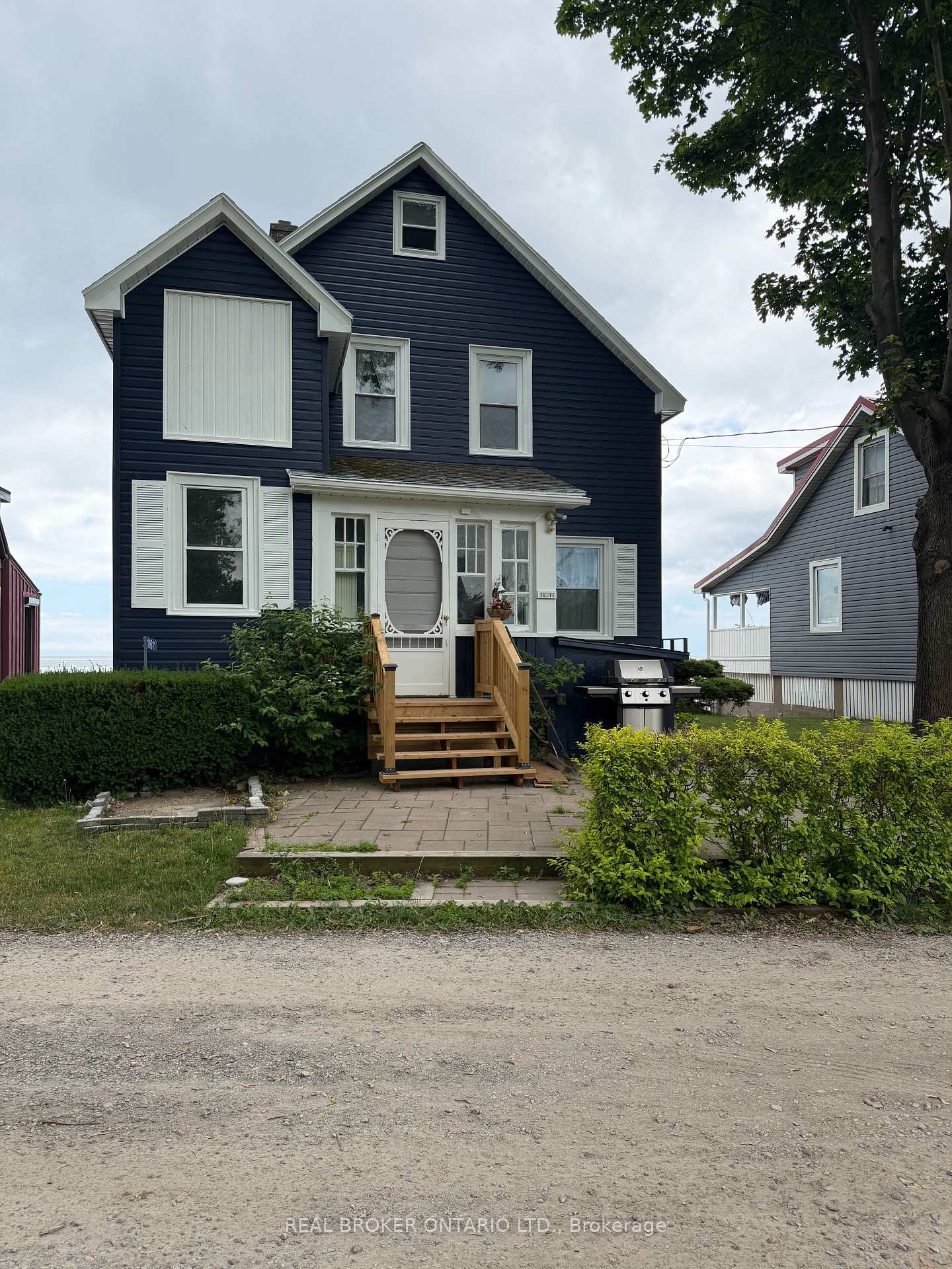 Photo 2 of 11611 Beach Road W, Wainfleet, Lakeshore — HOMEH